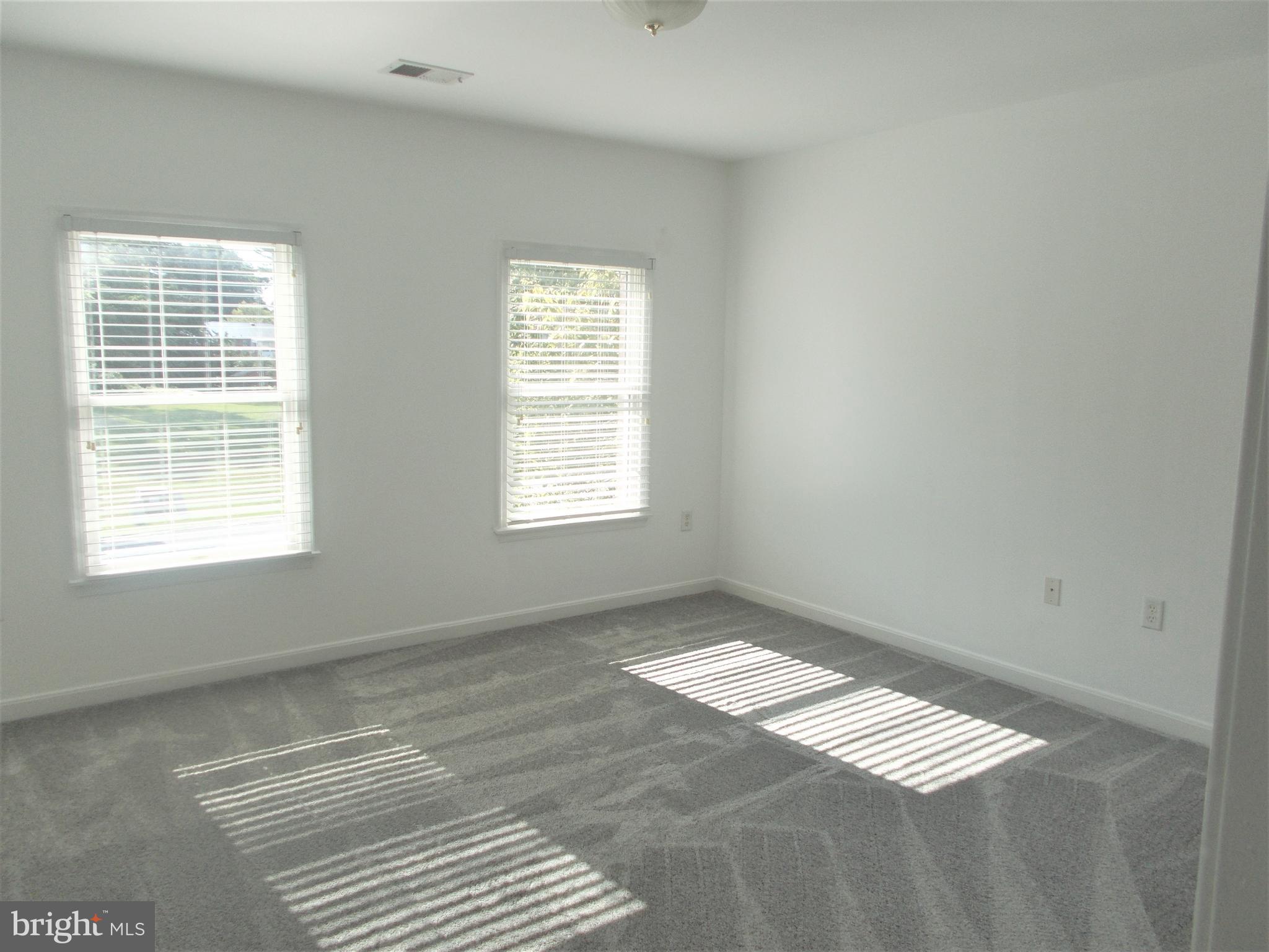 VAN LEAR - Residential Lease