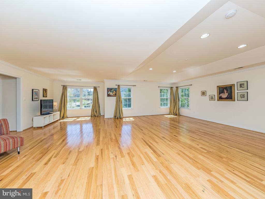 ALEXANDRA ESTATES - Residential