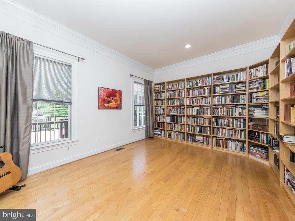 ALEXANDRA ESTATES - Residential