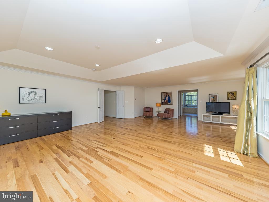 ALEXANDRA ESTATES - Residential