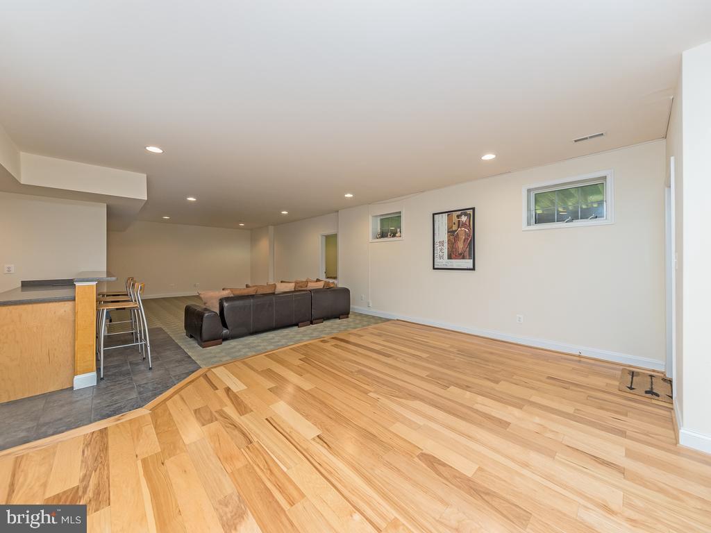 ALEXANDRA ESTATES - Residential