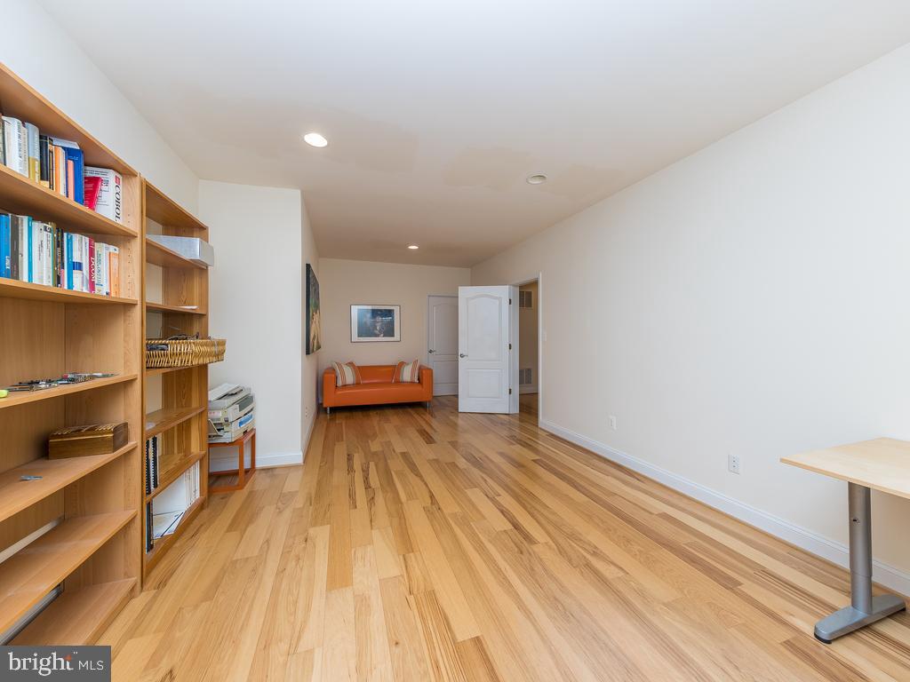 ALEXANDRA ESTATES - Residential