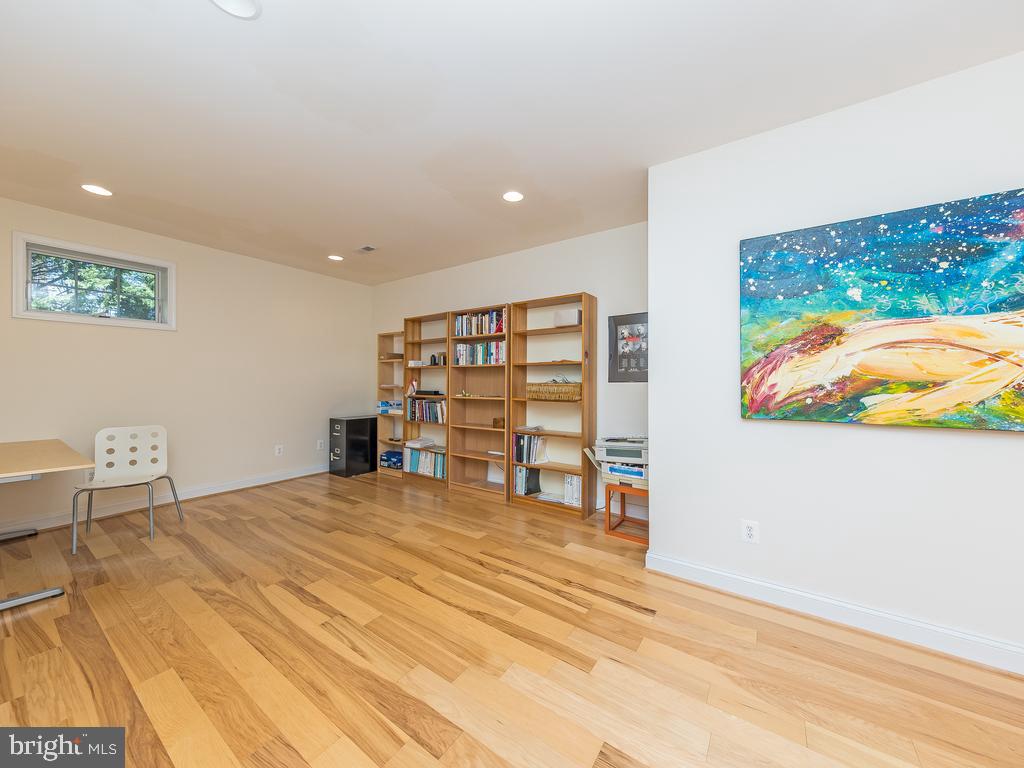 ALEXANDRA ESTATES - Residential