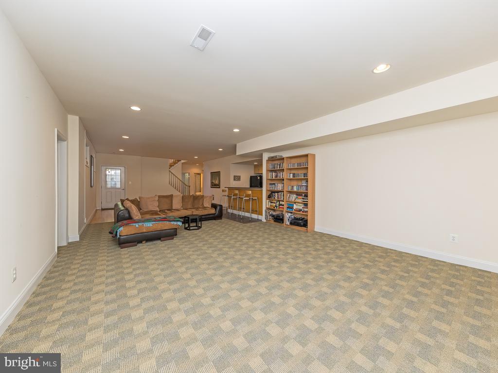 ALEXANDRA ESTATES - Residential