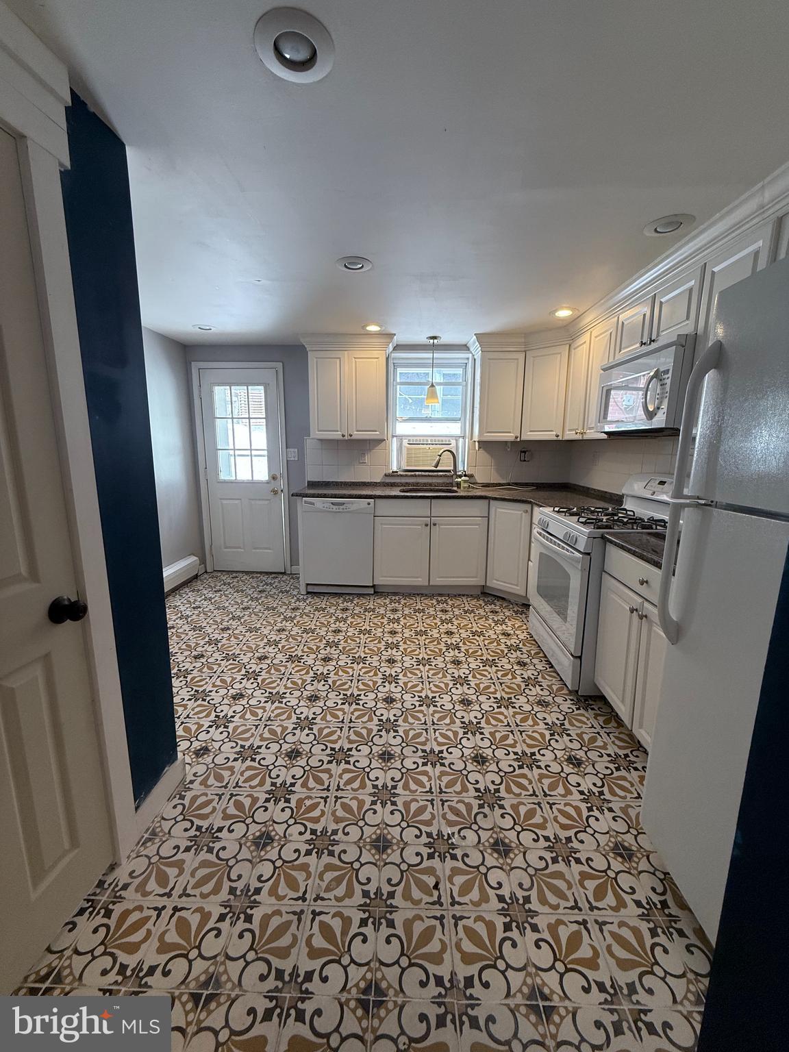 PHILADELPHIA - Residential