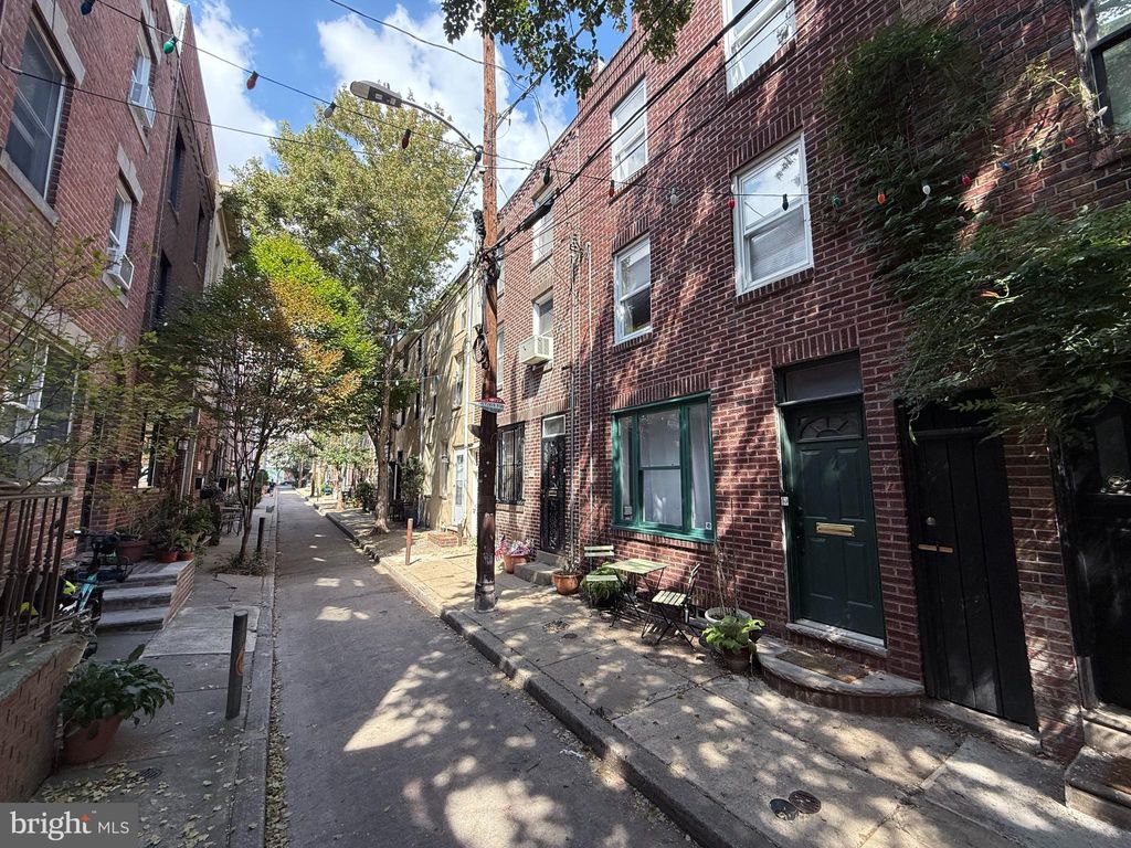 Photo of 913 League Street, PHILADELPHIA, PA 19147 (MLS # PAPH2541326)