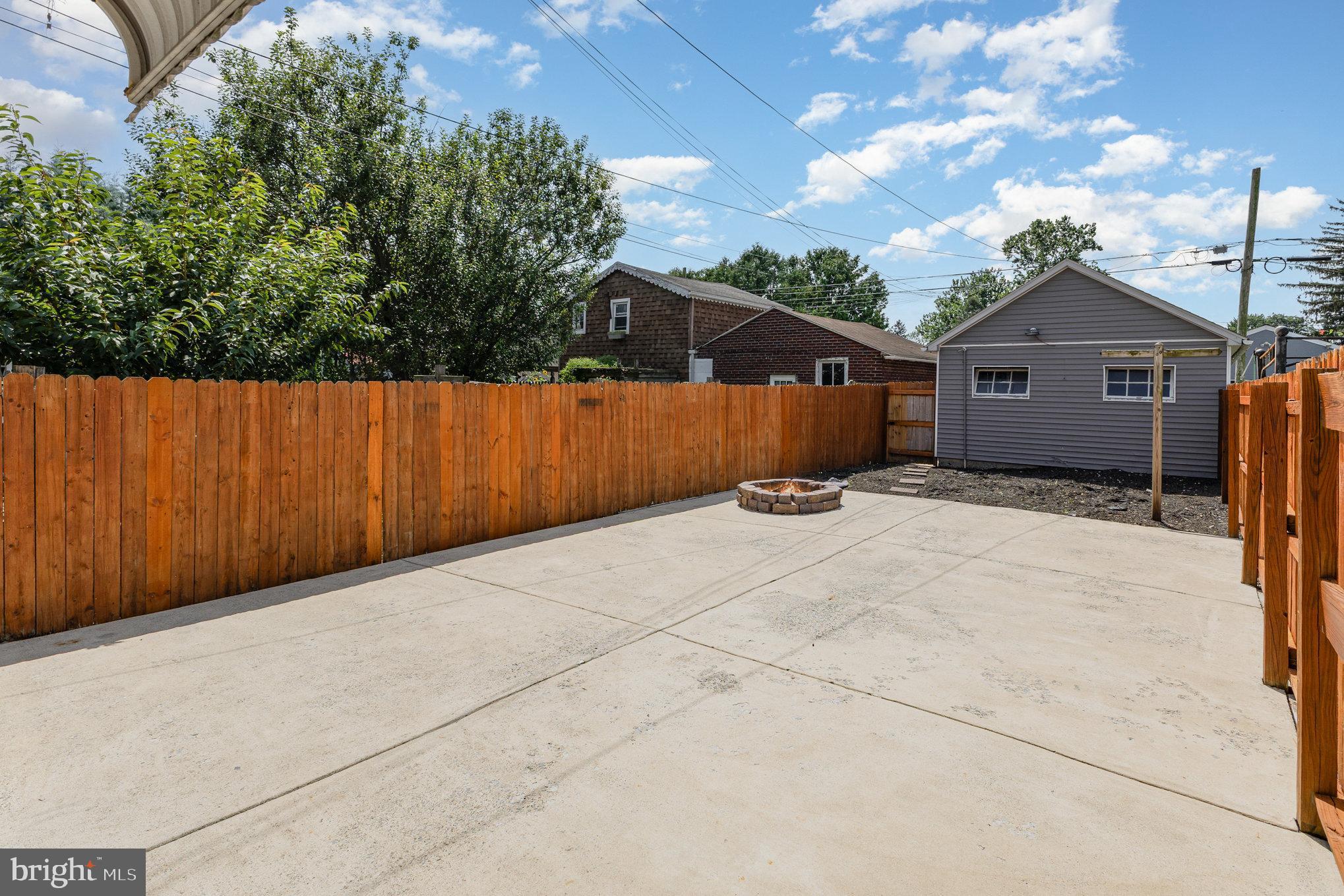 28 N GRANT STREET