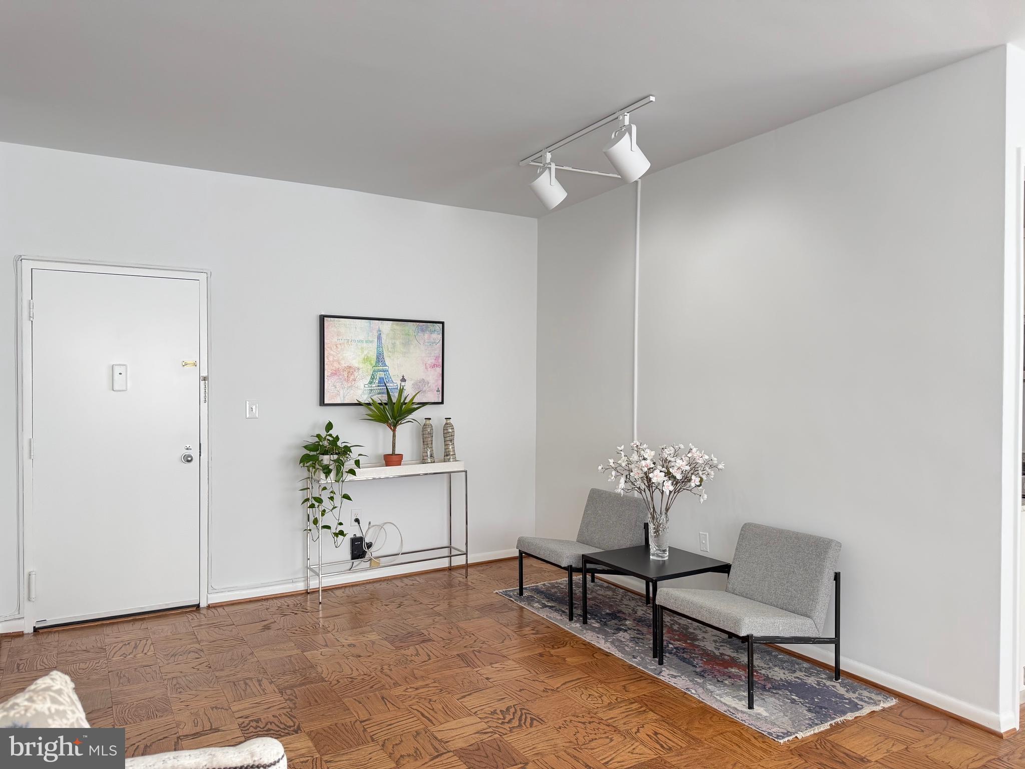 10500 ROCKVILLE PIK PIKE M11