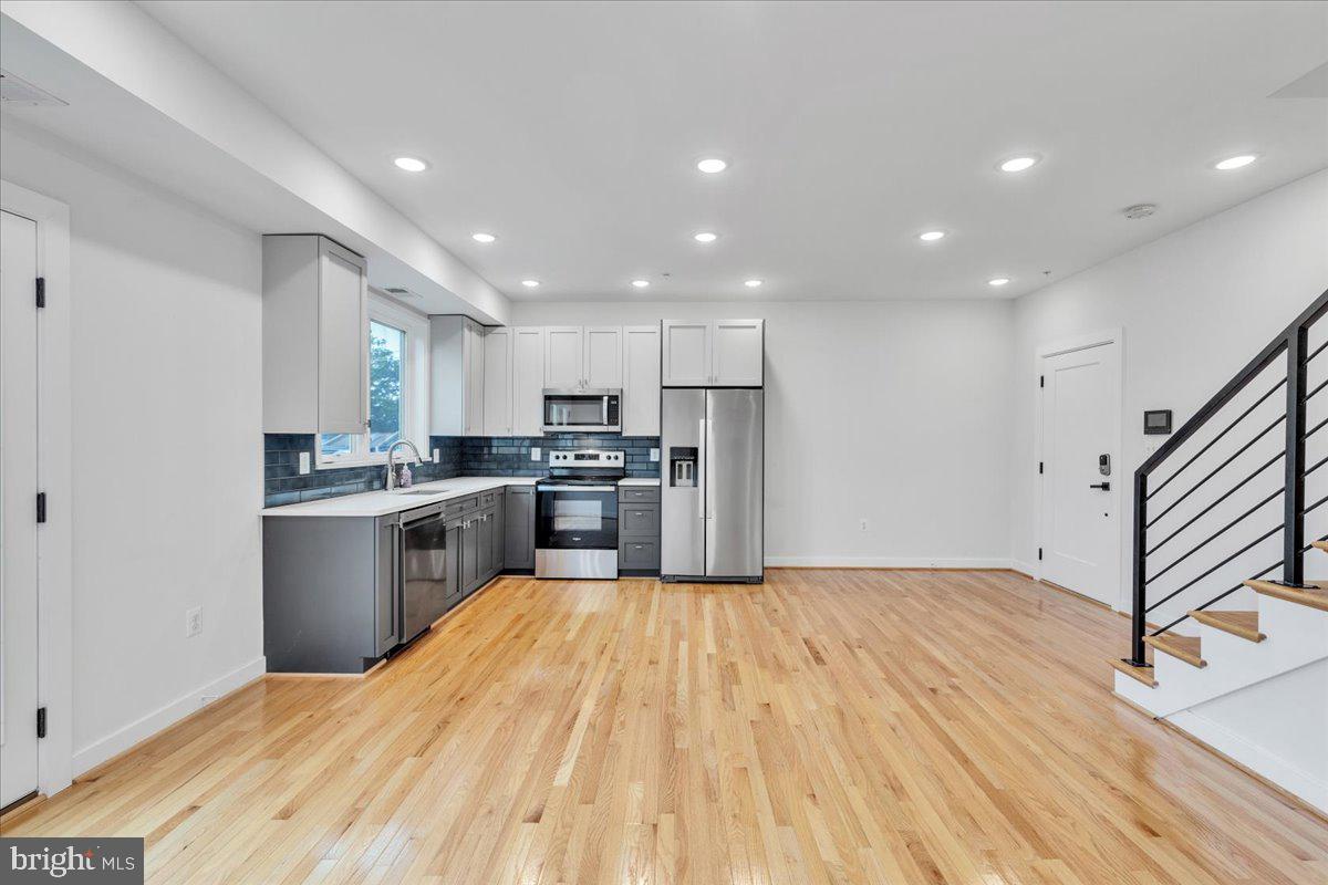1416 22ND STREET SE 9