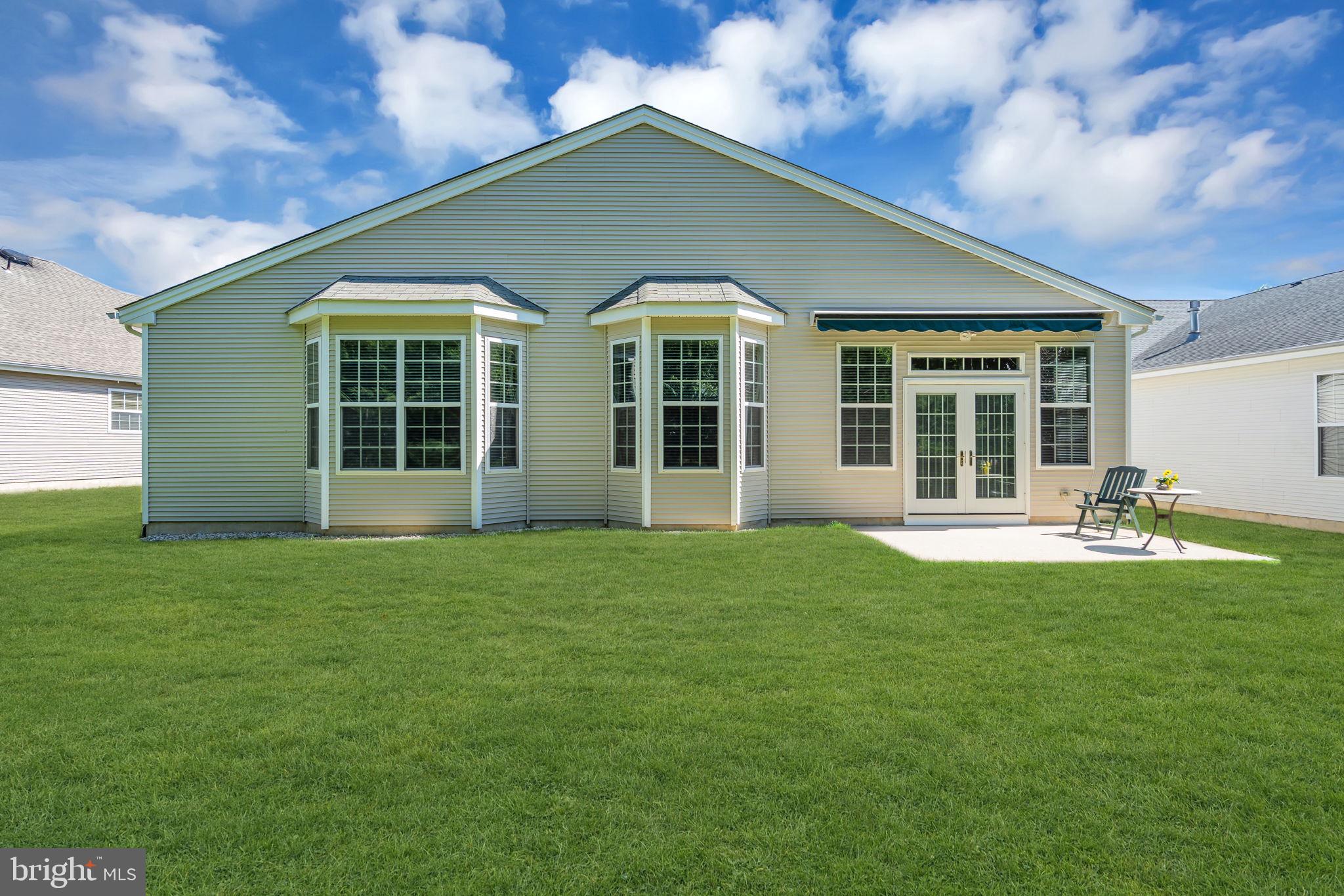 15 LILY POND LANE