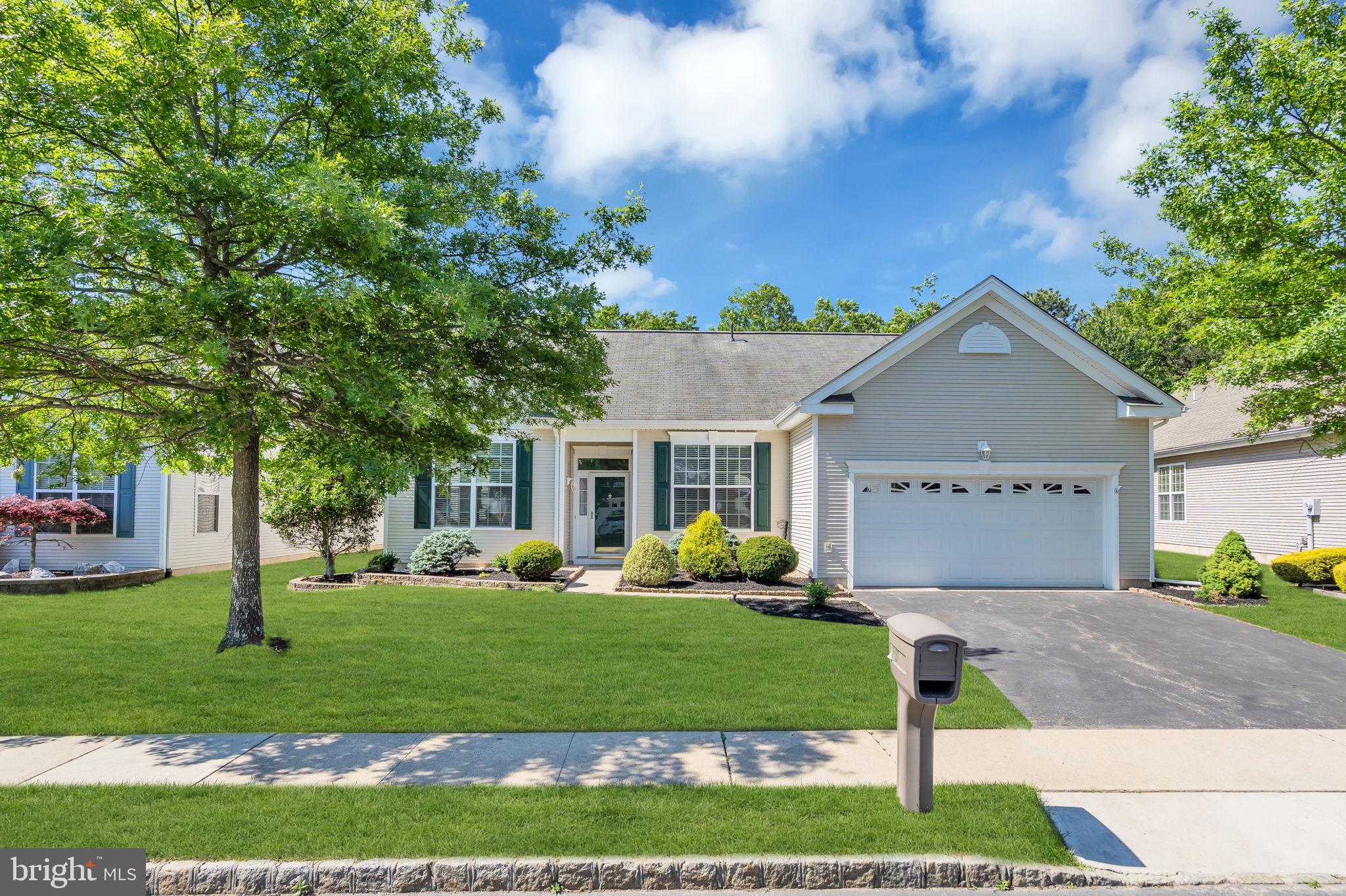 15 LILY POND LANE