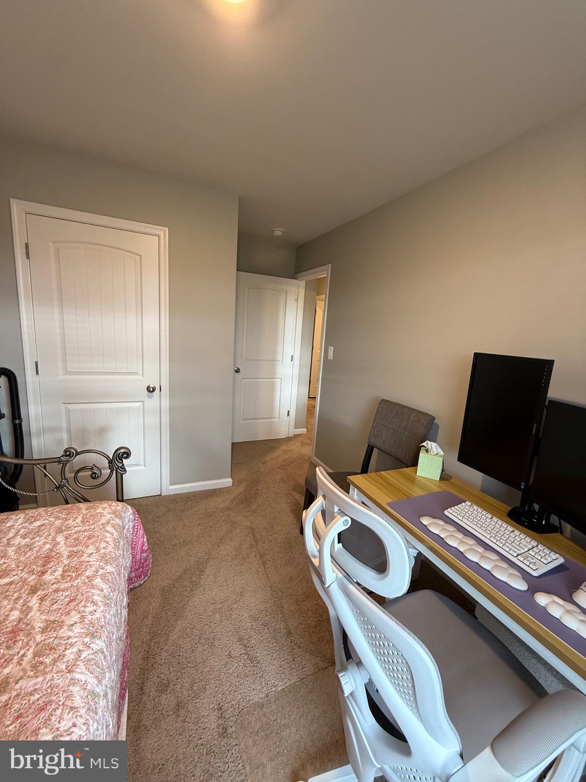 HOMEPLACE AT RIVERSIDE - Residential