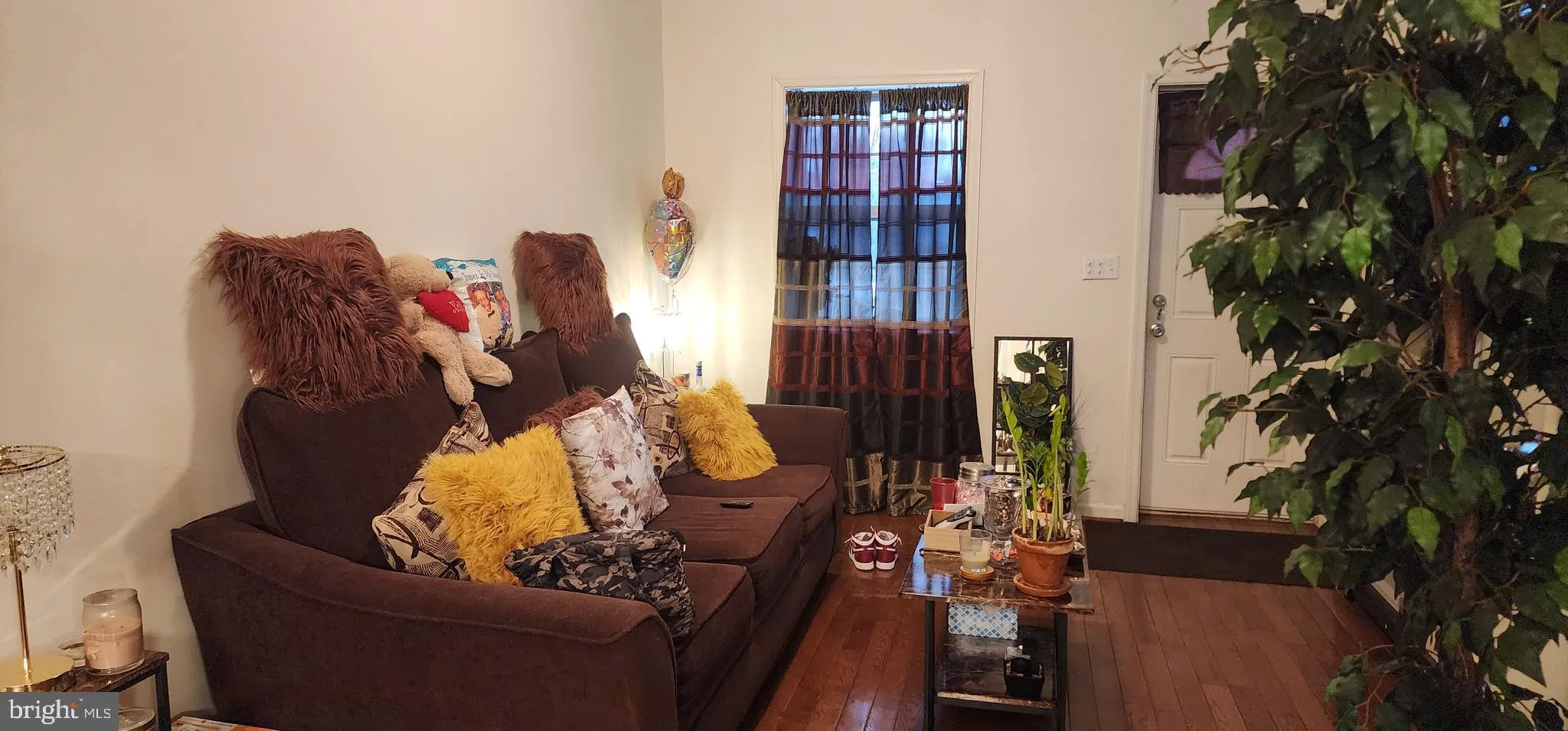 Baltimore, Maryland 21218, United States, 3 Bedrooms Bedrooms, ,2 BathroomsBathrooms,Residential,Pending,17657