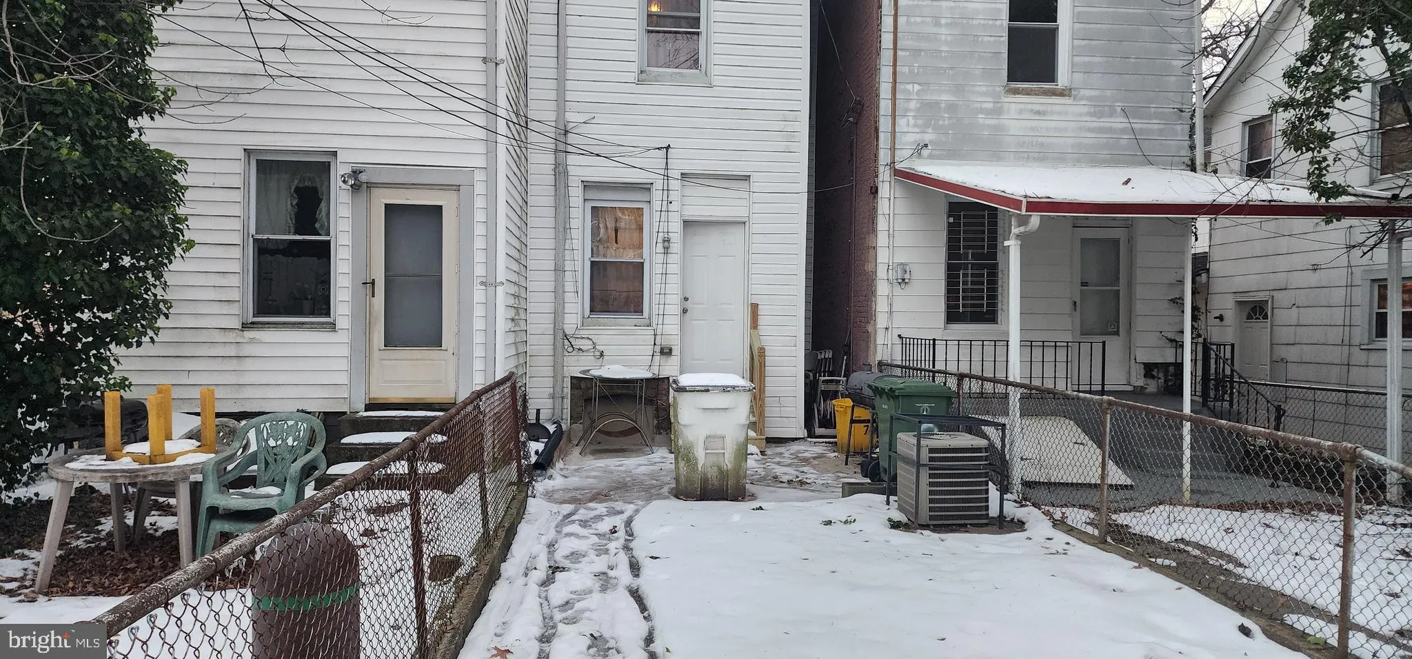 Baltimore, Maryland 21218, United States, 3 Bedrooms Bedrooms, ,2 BathroomsBathrooms,Residential,Pending,17657