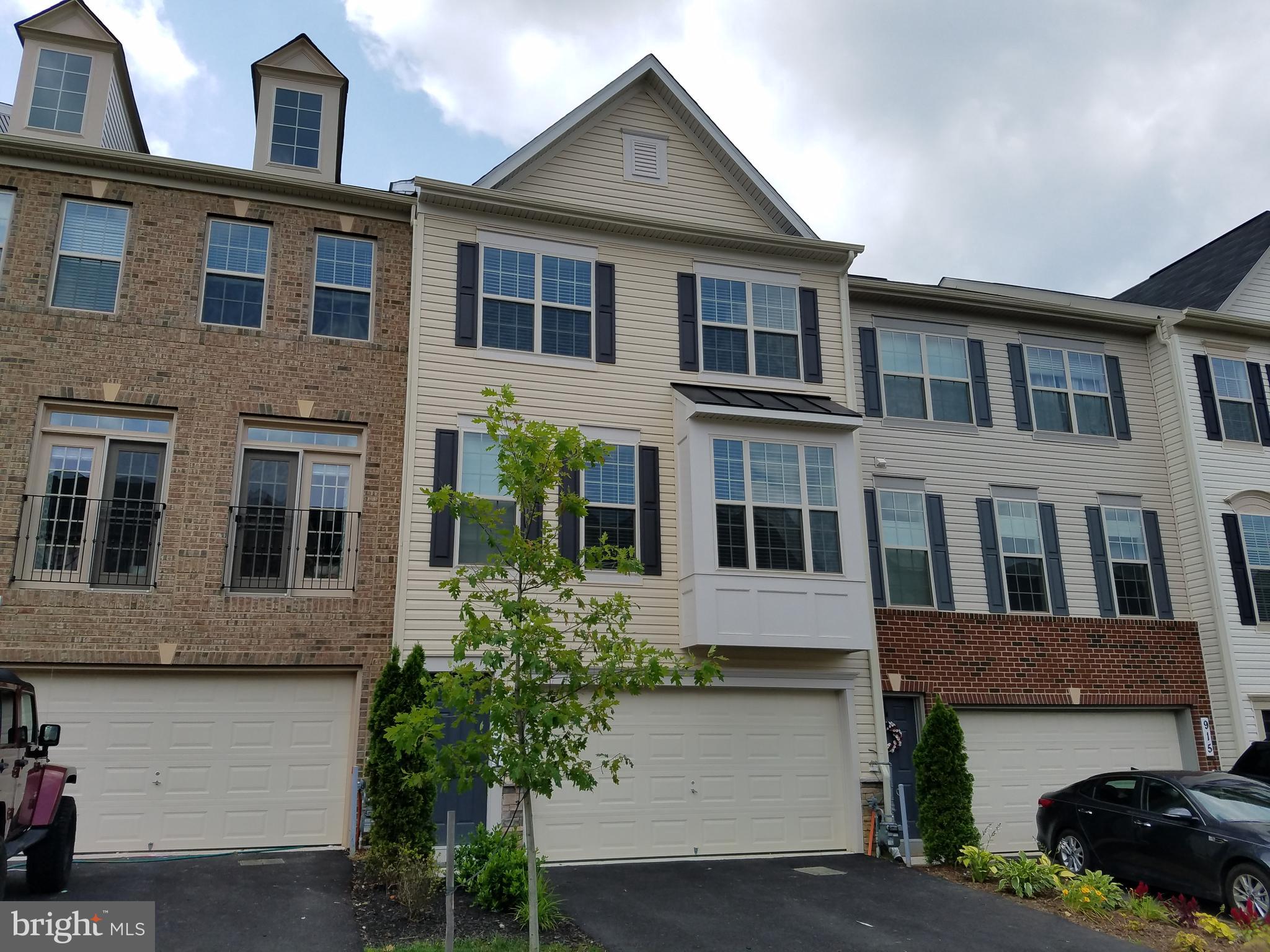 CANTERBURY VILLAGE - Residential Lease