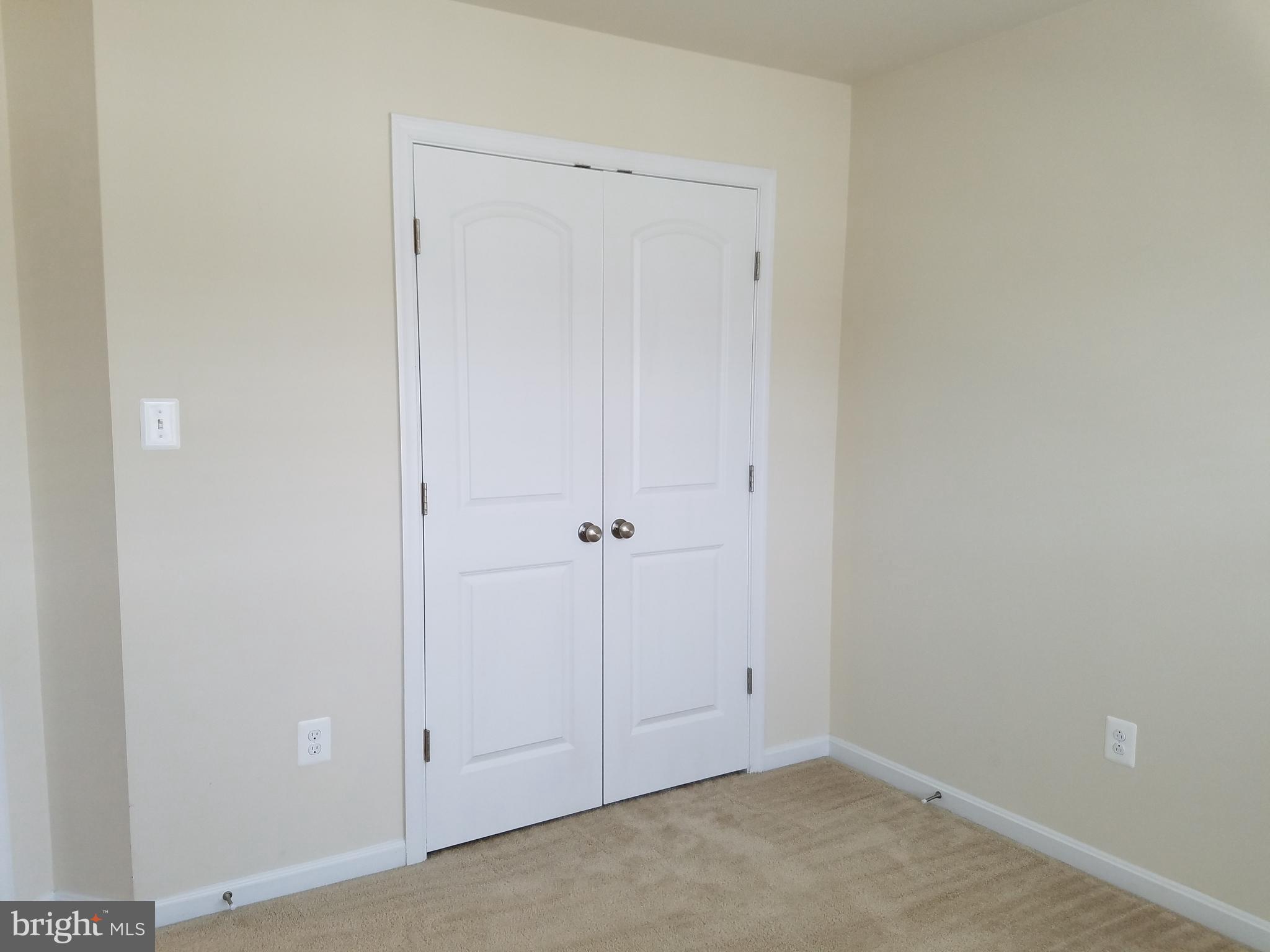 CANTERBURY VILLAGE - Residential Lease