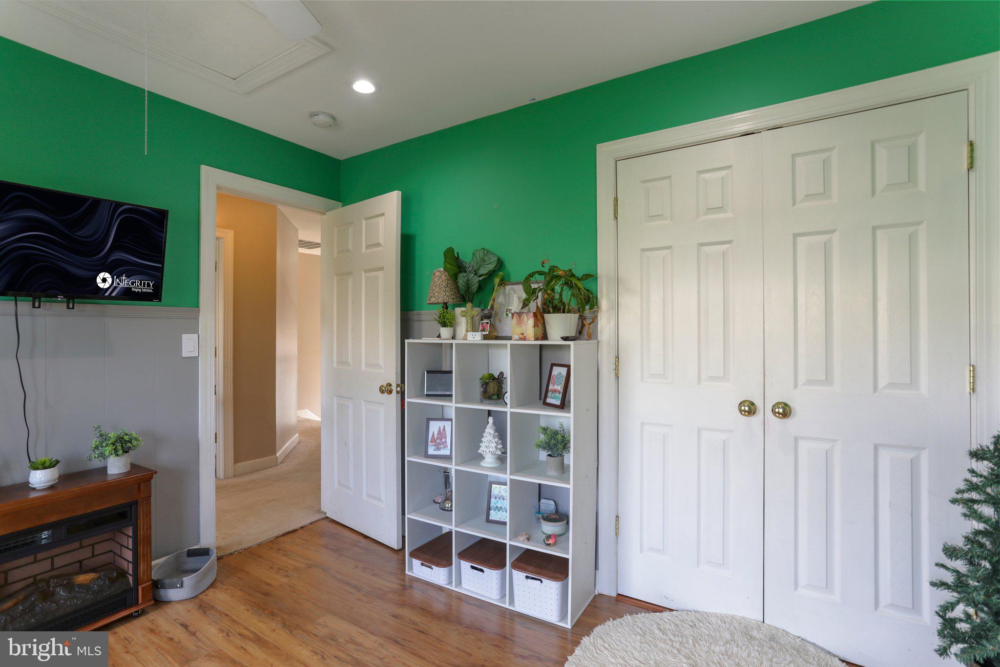 SHENANDOAH SPRINGS - Residential