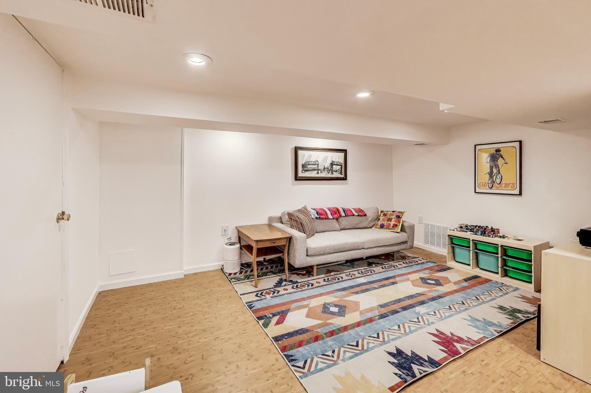 TAKOMA PARK - Residential