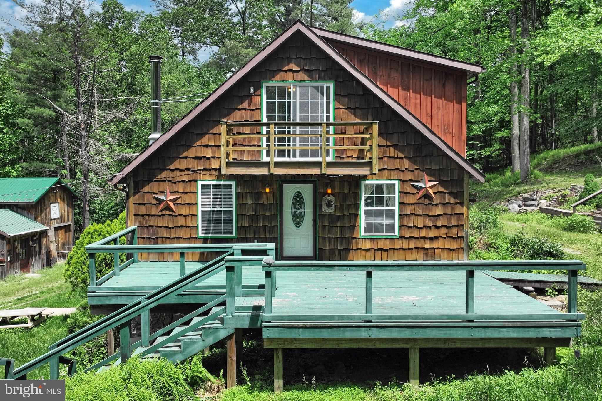 60 FERNWOOD LANE