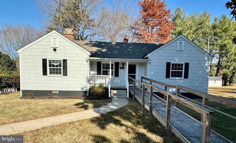 149 RECTORY ROAD MONTROSS VA 22520