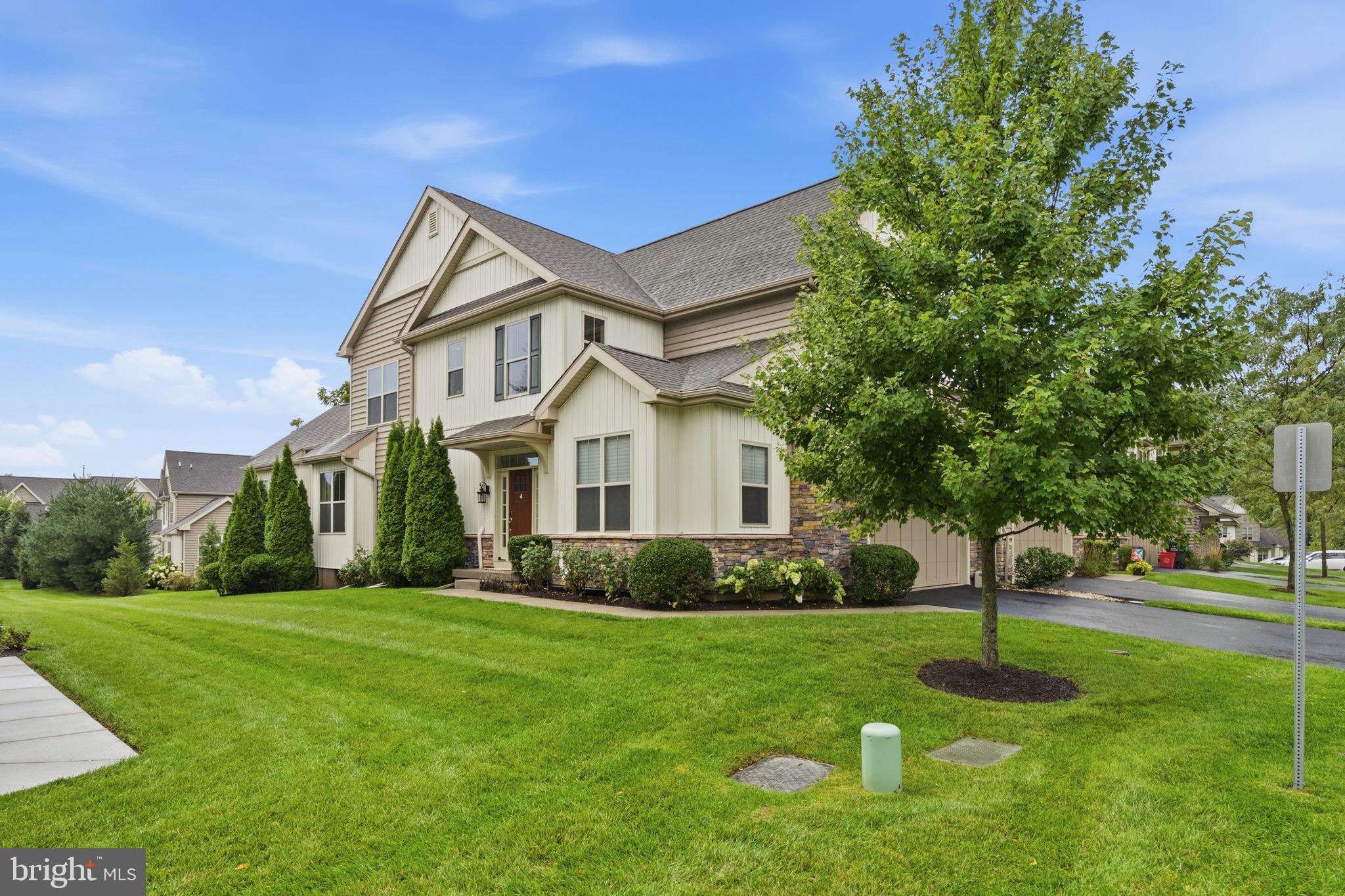 1011 JAMES WALTER WAY