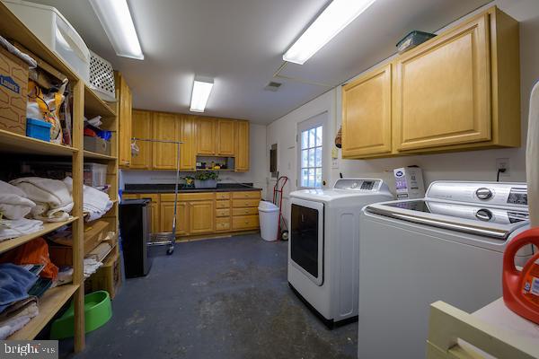 FOUR SEASONS ESTATES - Residential