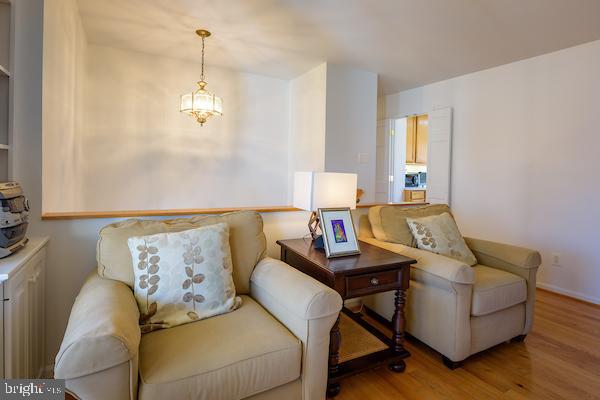 FOUR SEASONS ESTATES - Residential