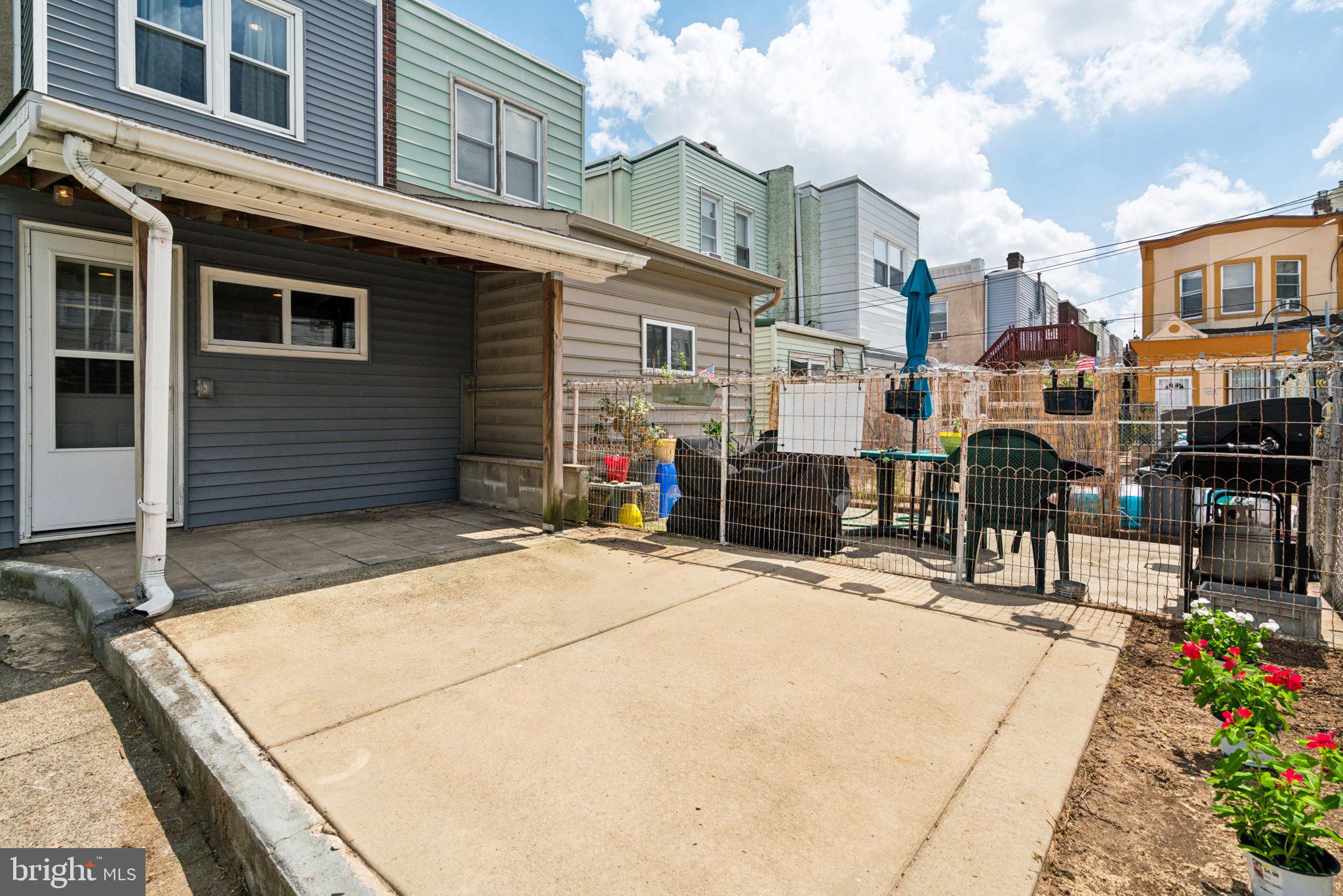 PORT RICHMOND - Residential