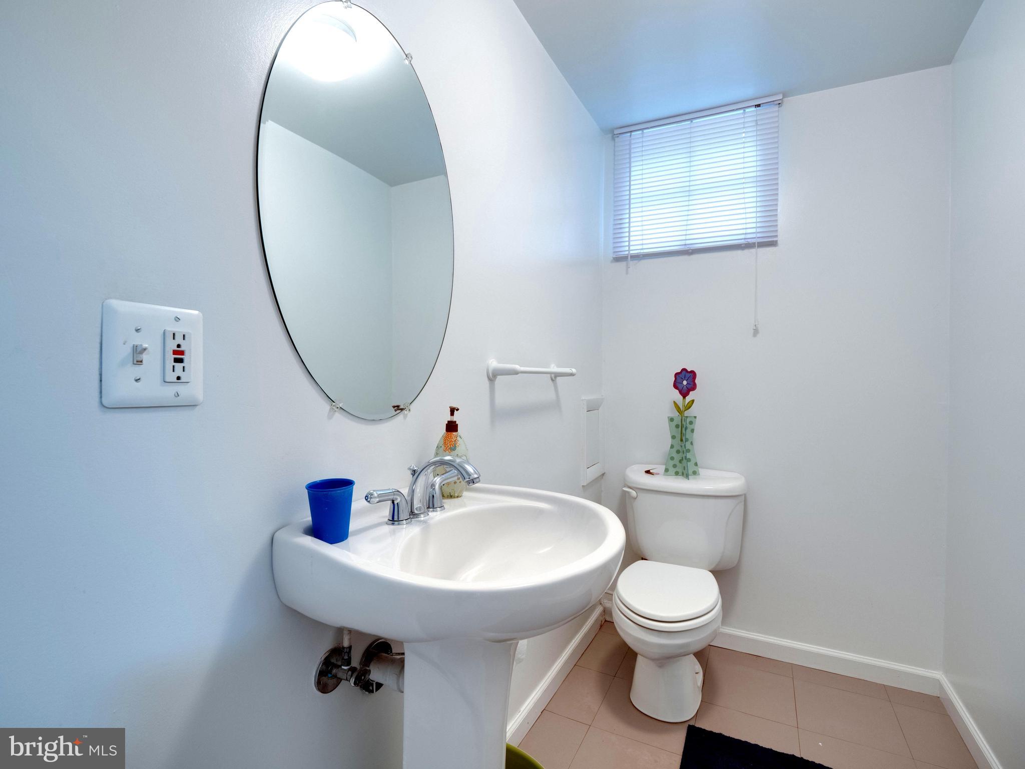 COUNTRY CLUB GROVE - Residential