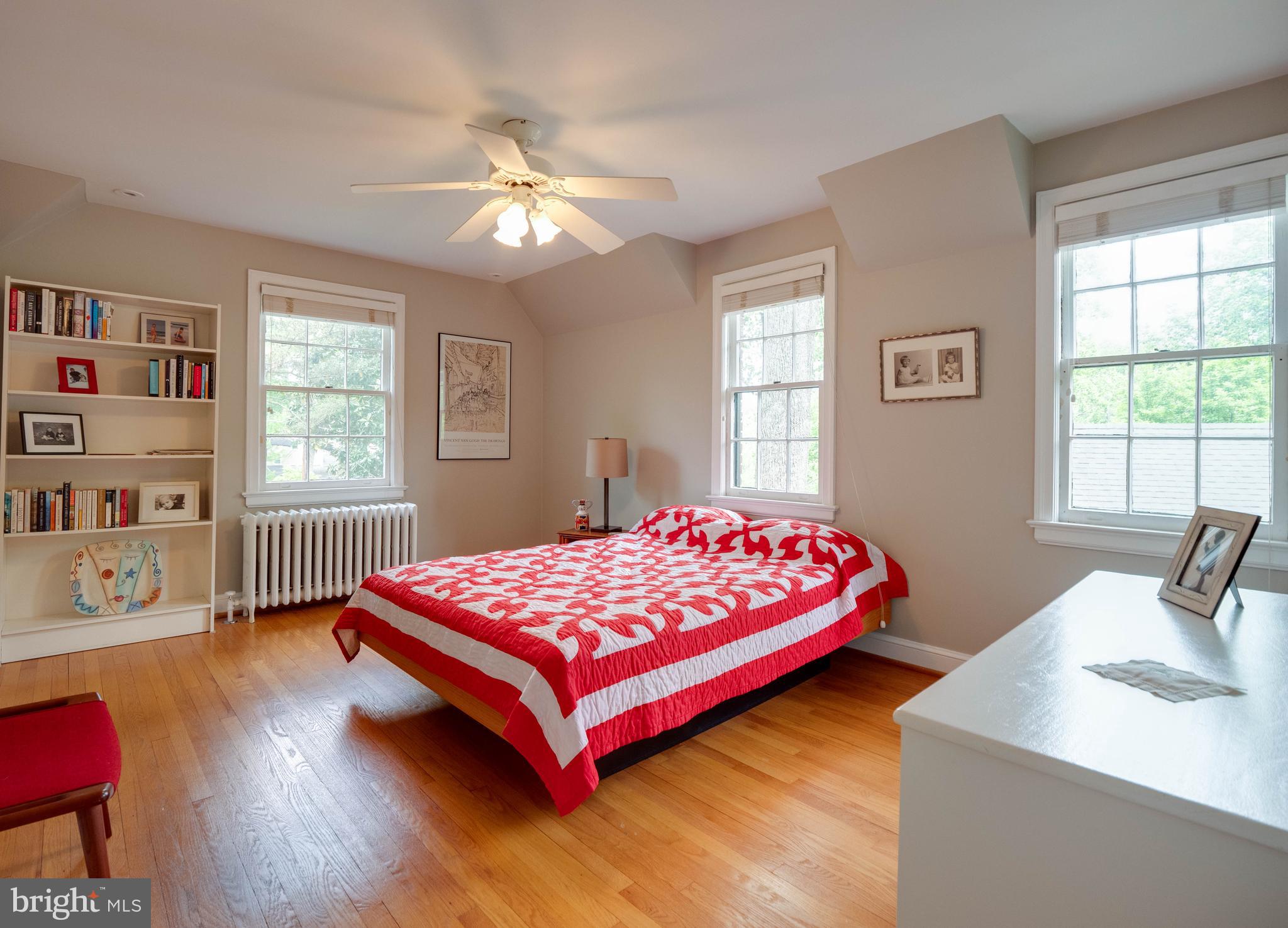 COUNTRY CLUB GROVE - Residential