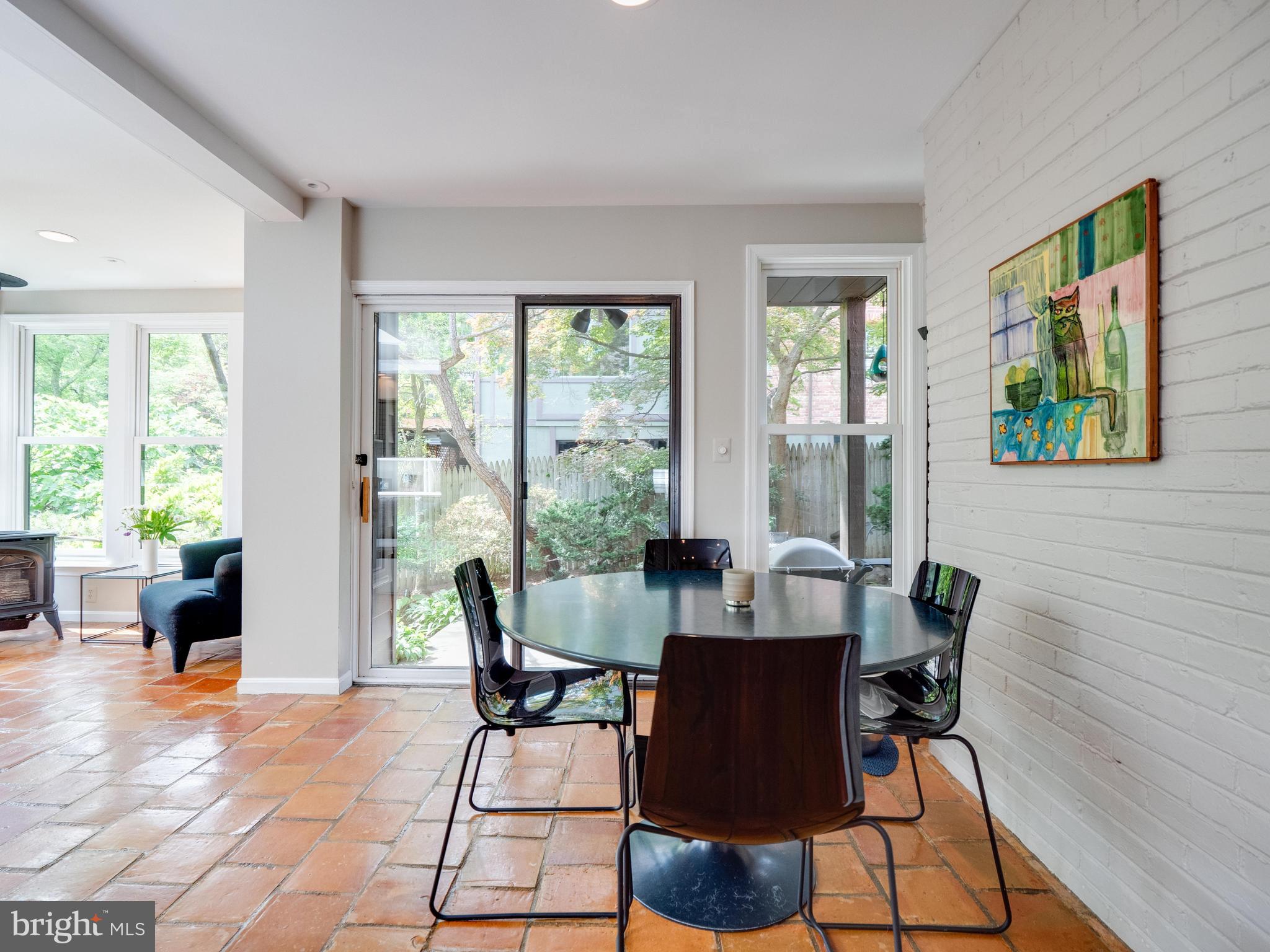 COUNTRY CLUB GROVE - Residential