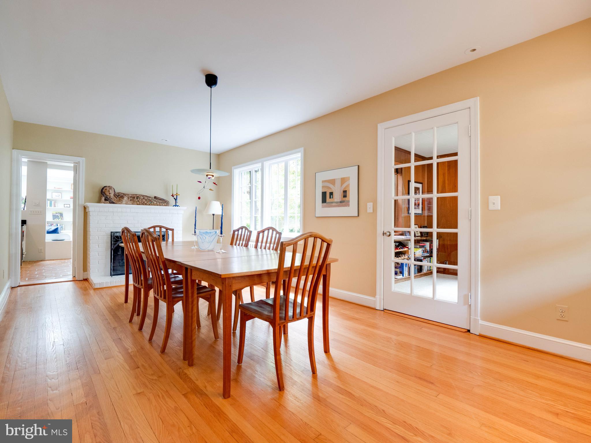 COUNTRY CLUB GROVE - Residential