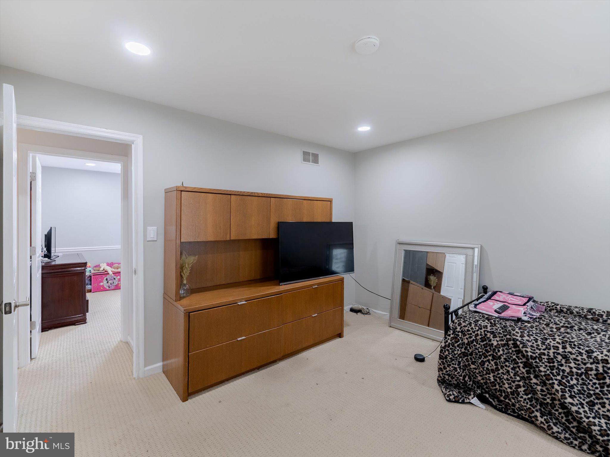 GRISTMILL RUN - Residential