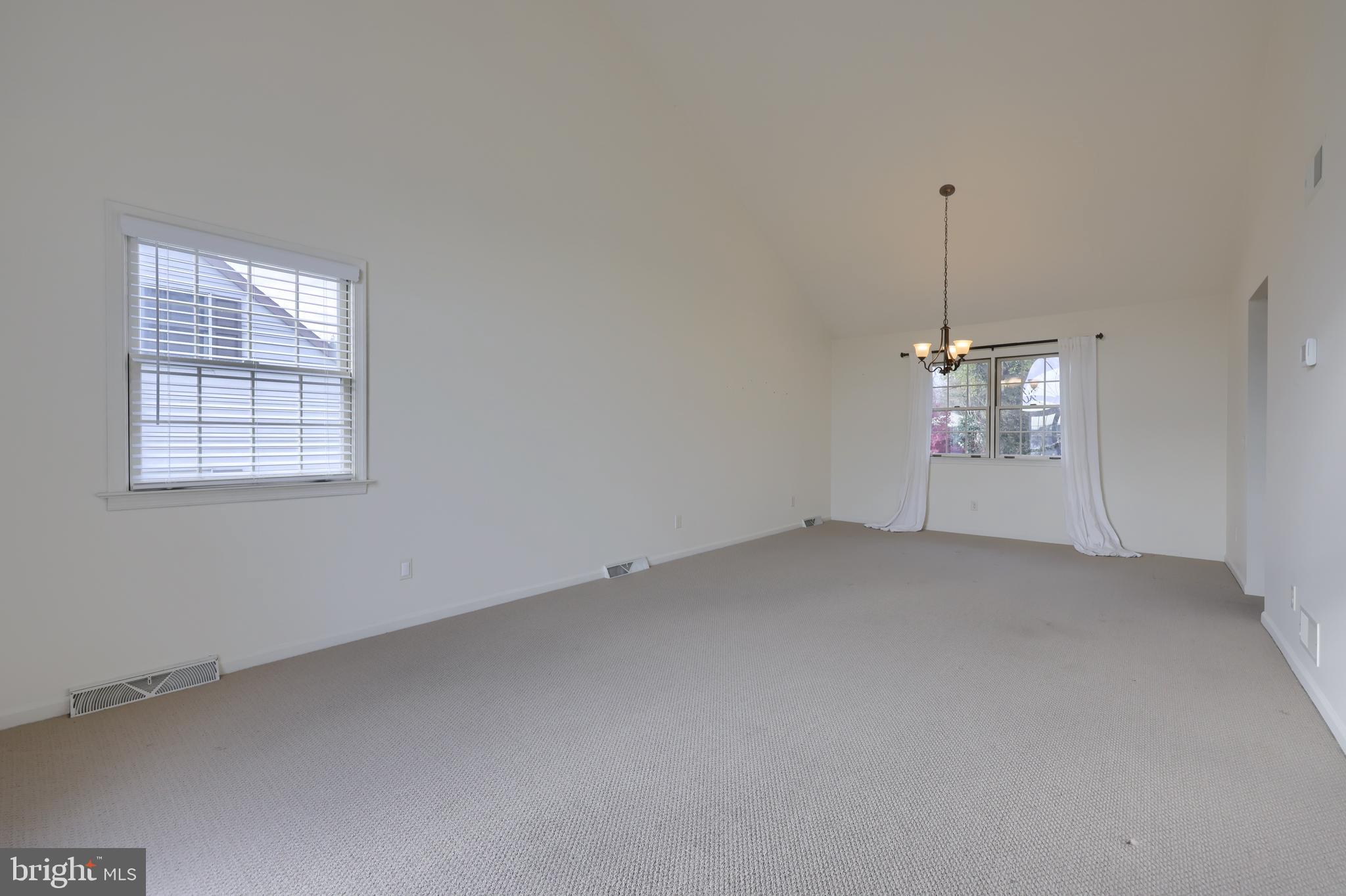 SOUTH HILLS RUN - Residential