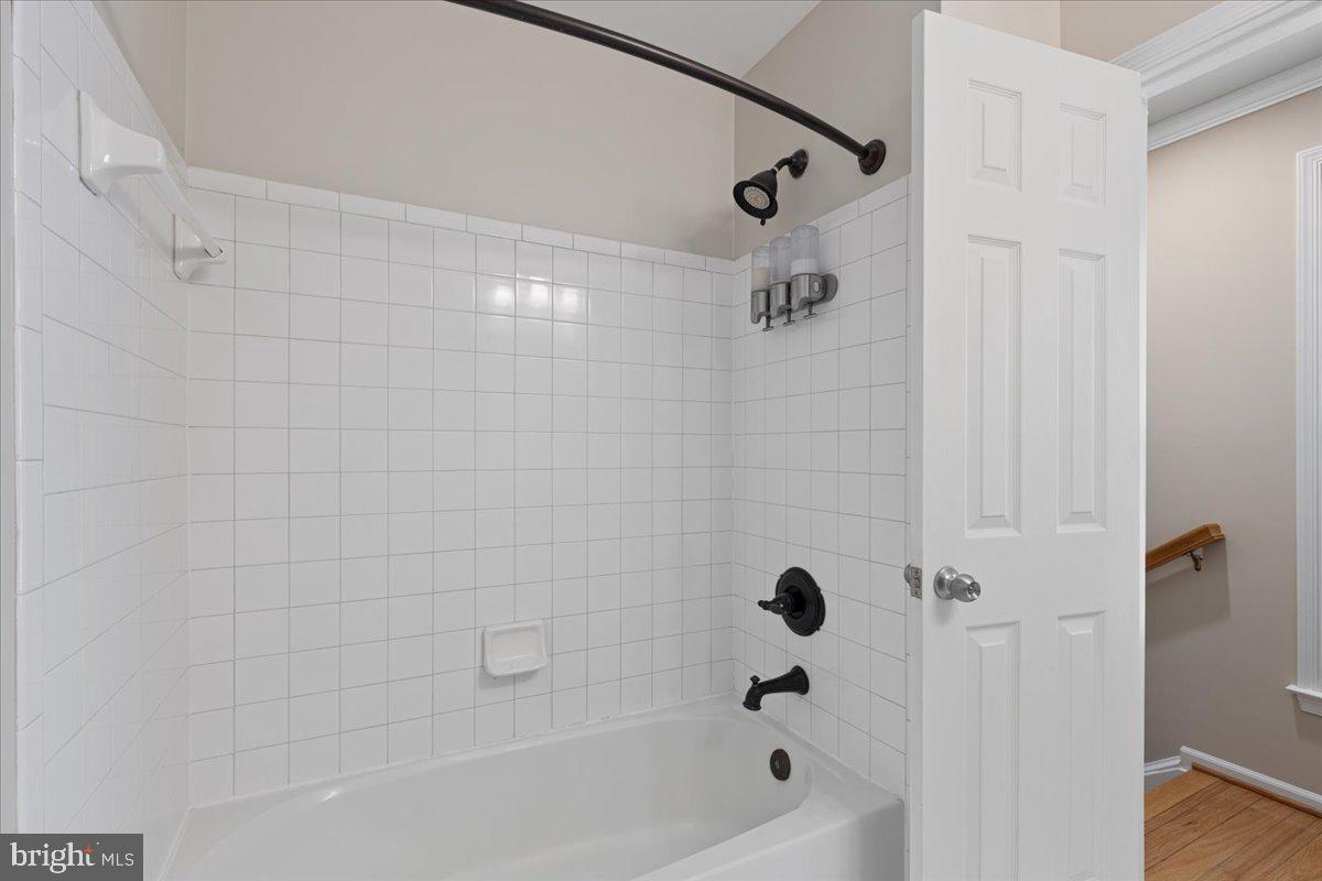 RIVER CREEK - Residential