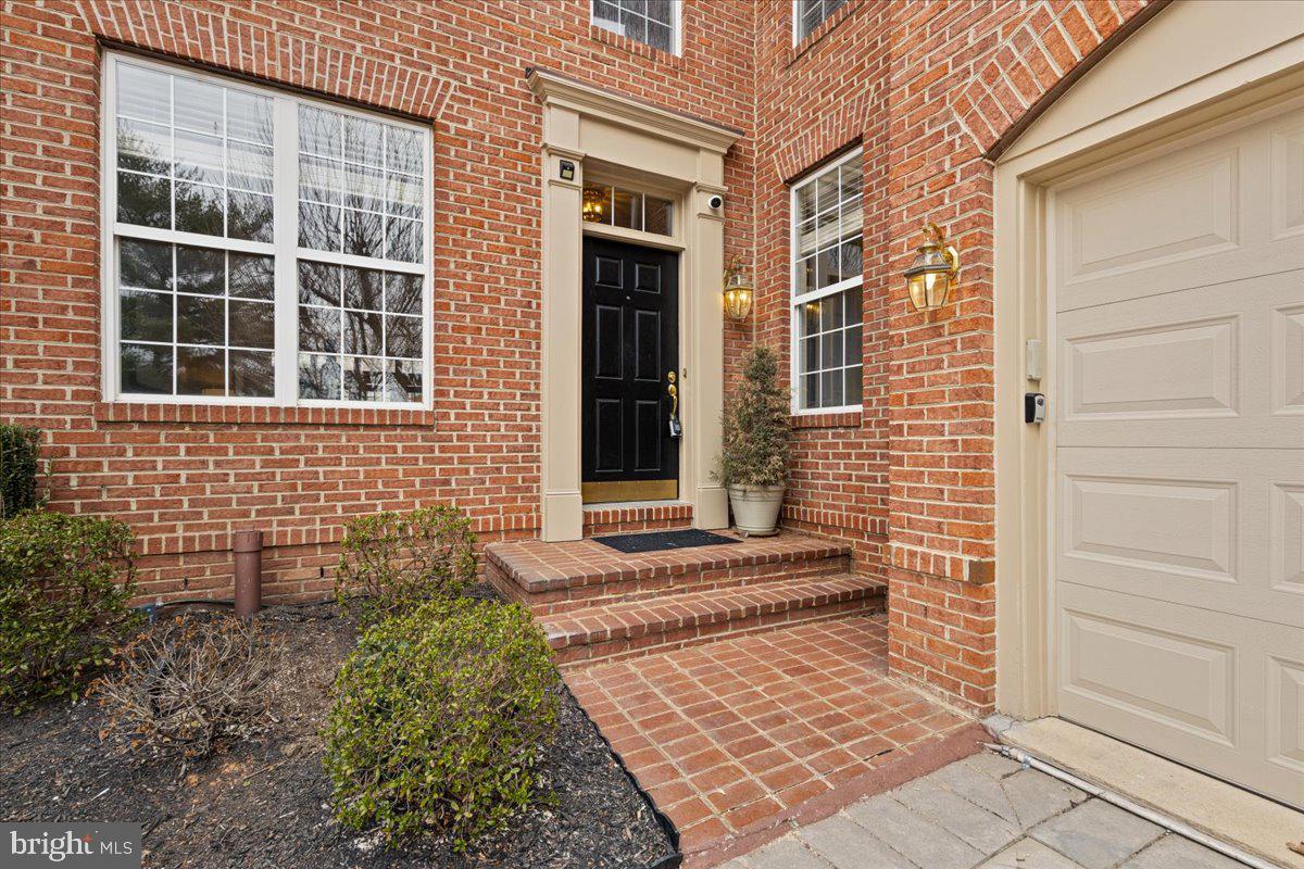 RIVER CREEK - Residential