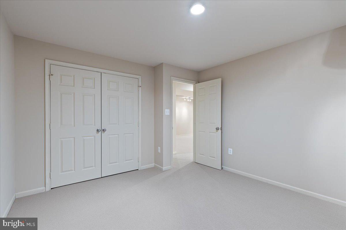 RIVER CREEK - Residential