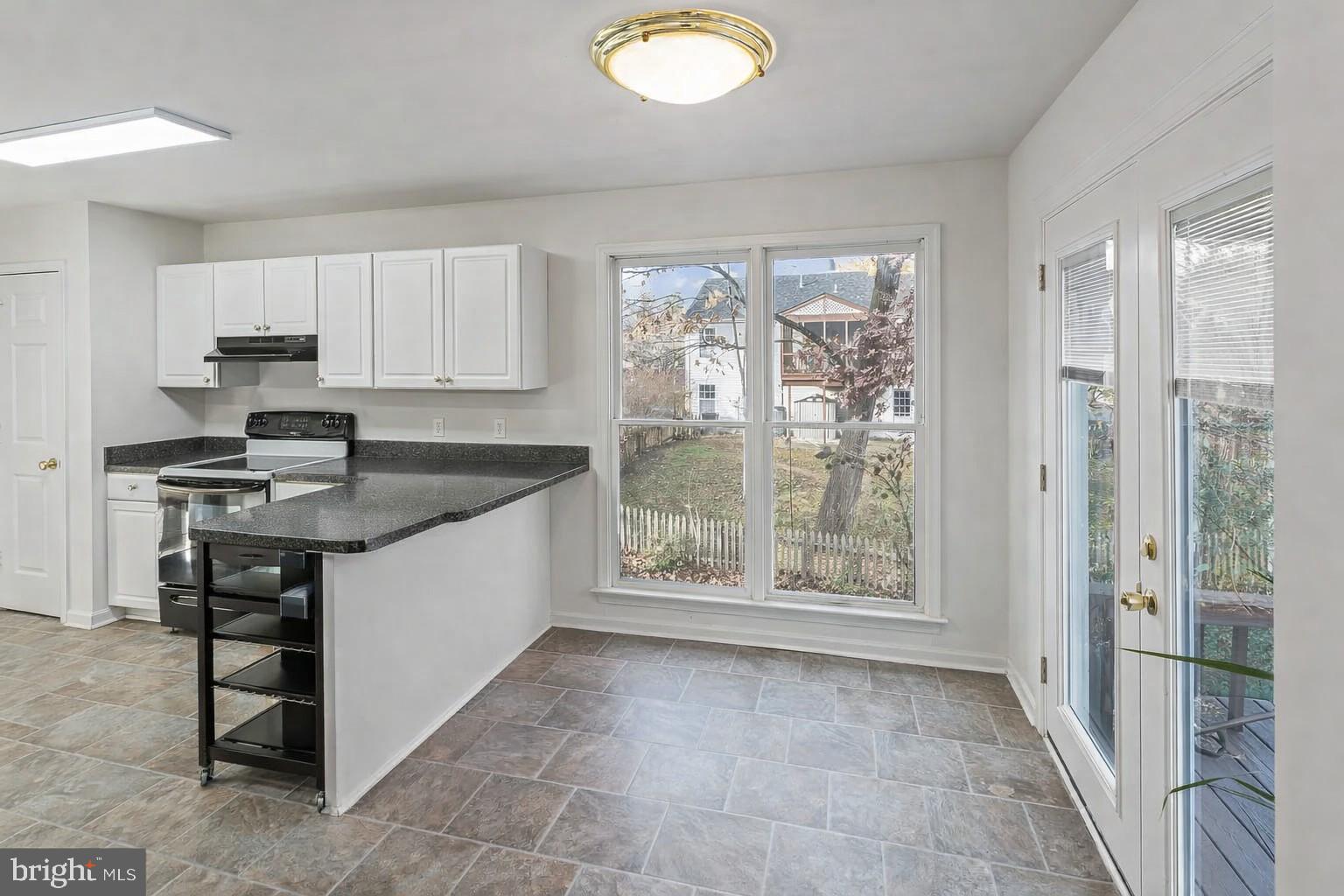 LEE'S HILL - Residential