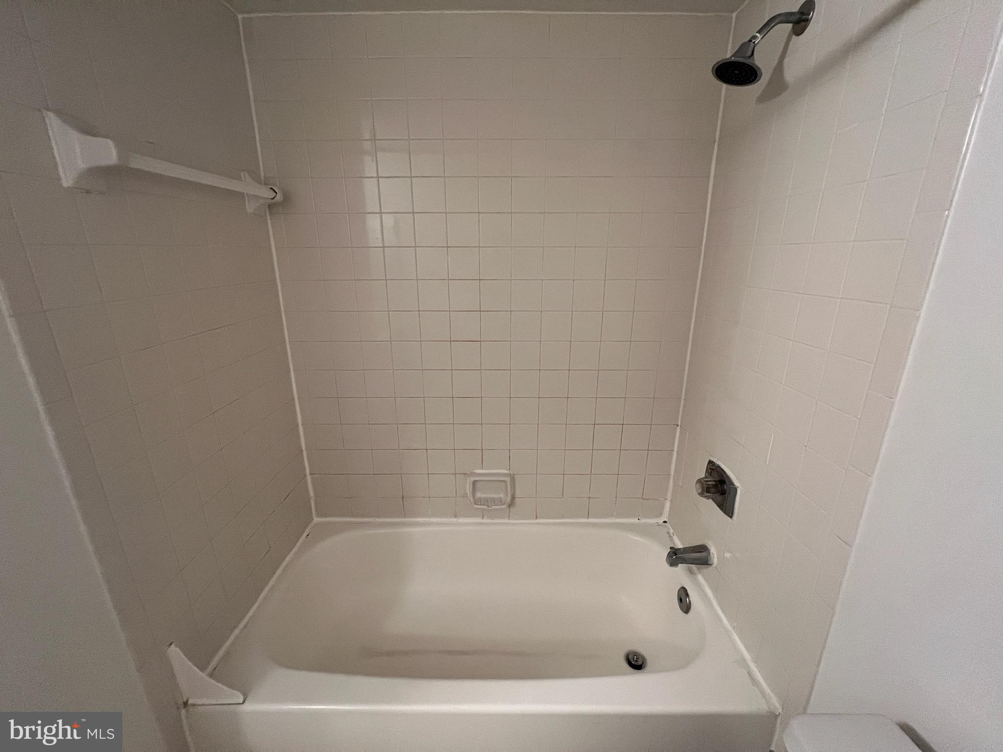 GROSVENOR PARK - Residential Lease