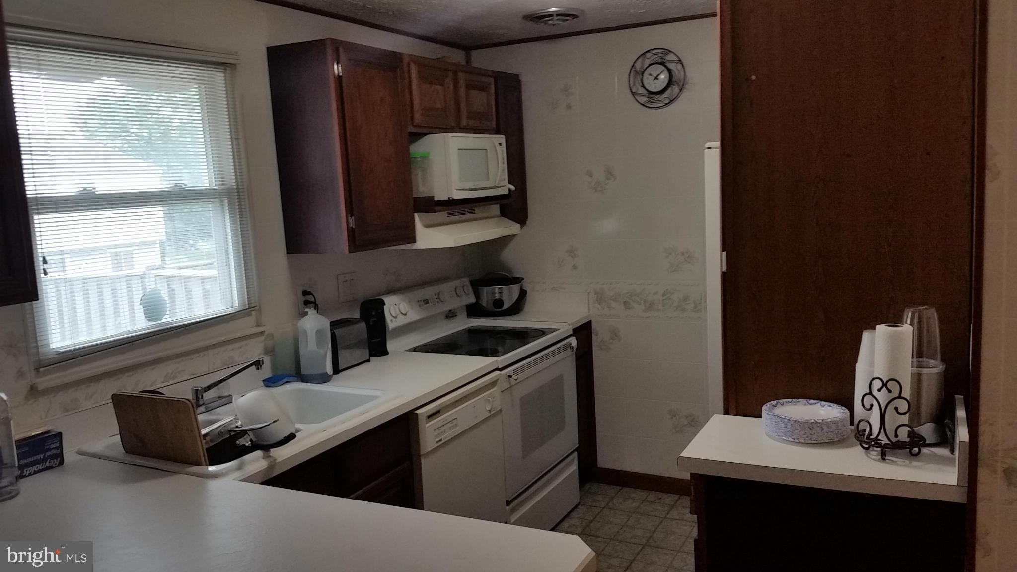 WILLOW HILLS- RESUB PARC - Residential