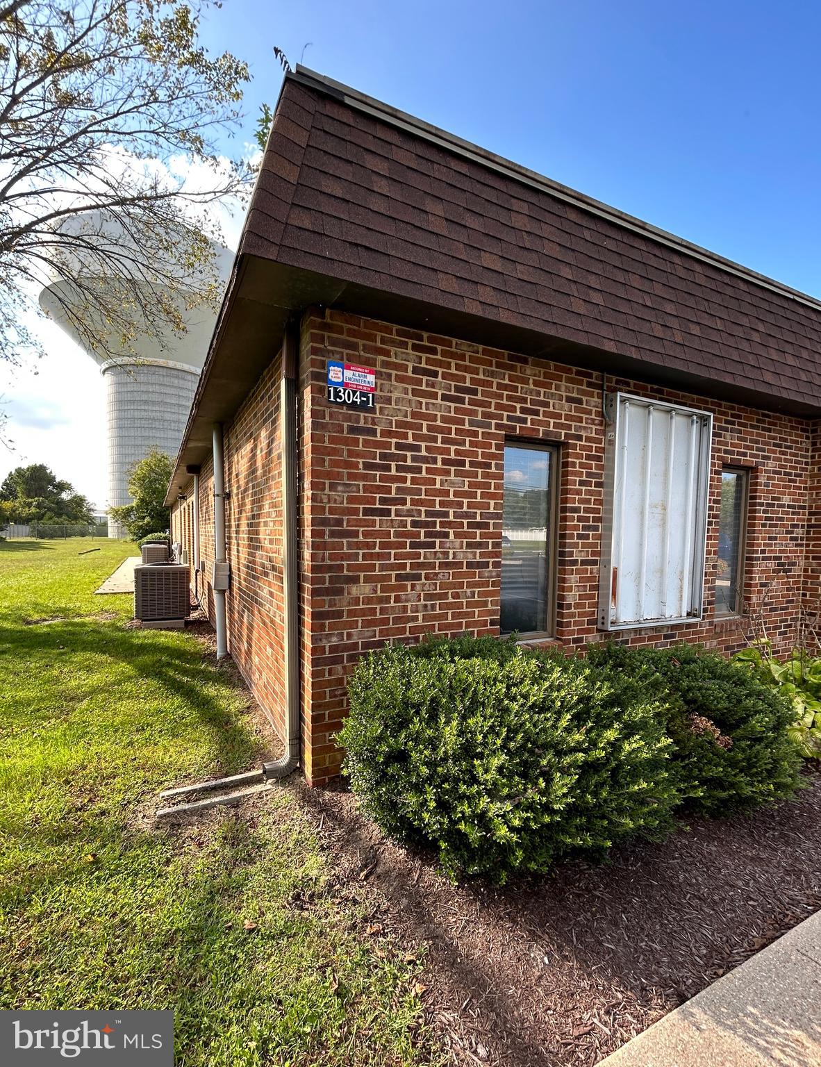 NONE AVAILABLE - Commercial Lease