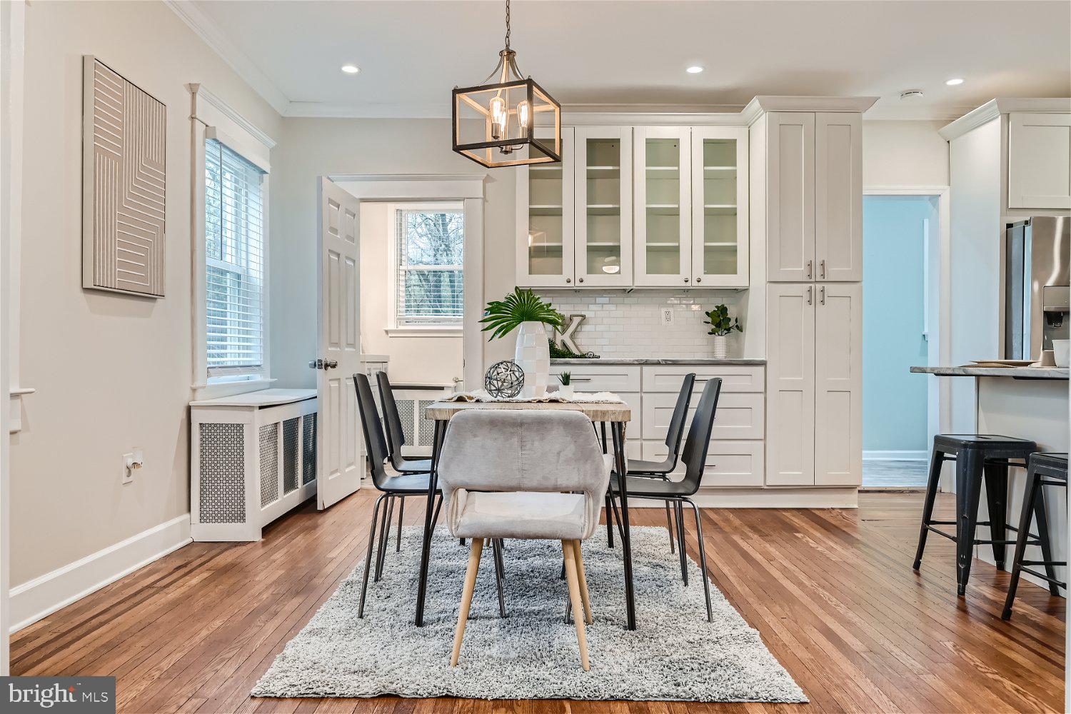 LAURAVILLE HISTORIC DISTRICT - Residential