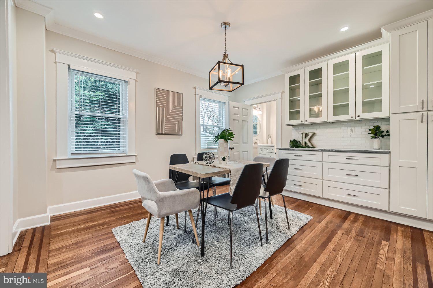 LAURAVILLE HISTORIC DISTRICT - Residential