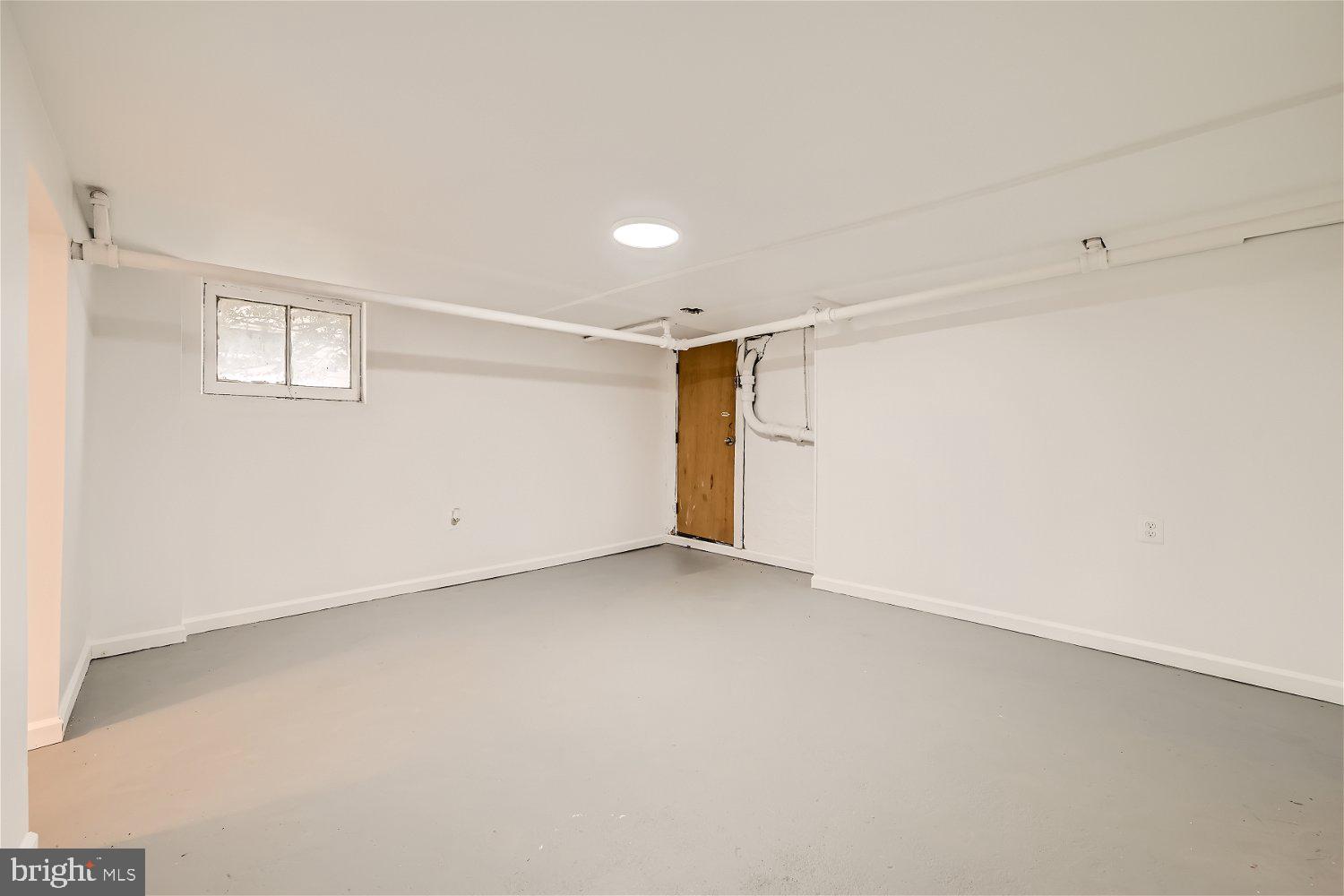 LAURAVILLE HISTORIC DISTRICT - Residential