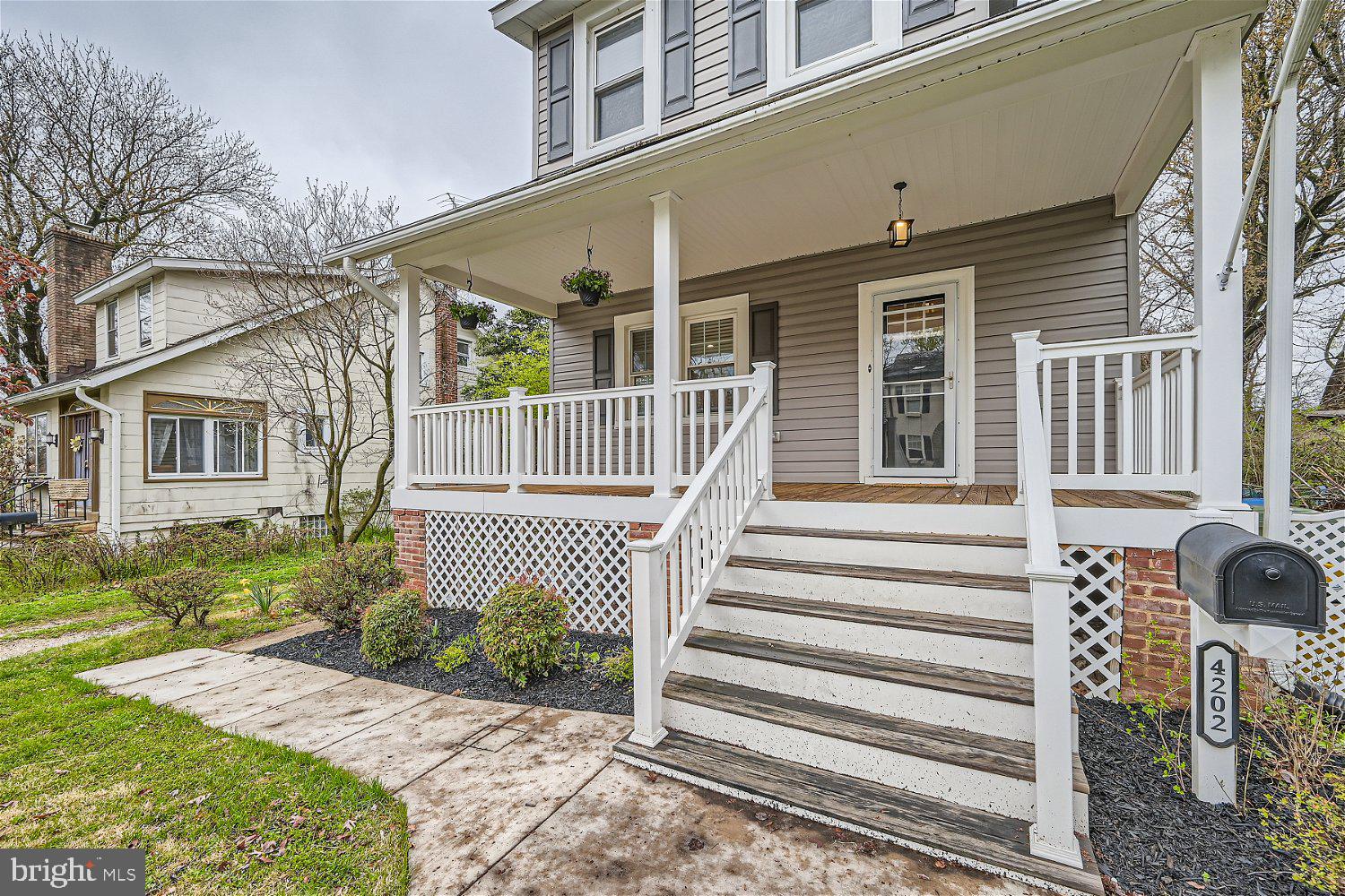 LAURAVILLE HISTORIC DISTRICT - Residential