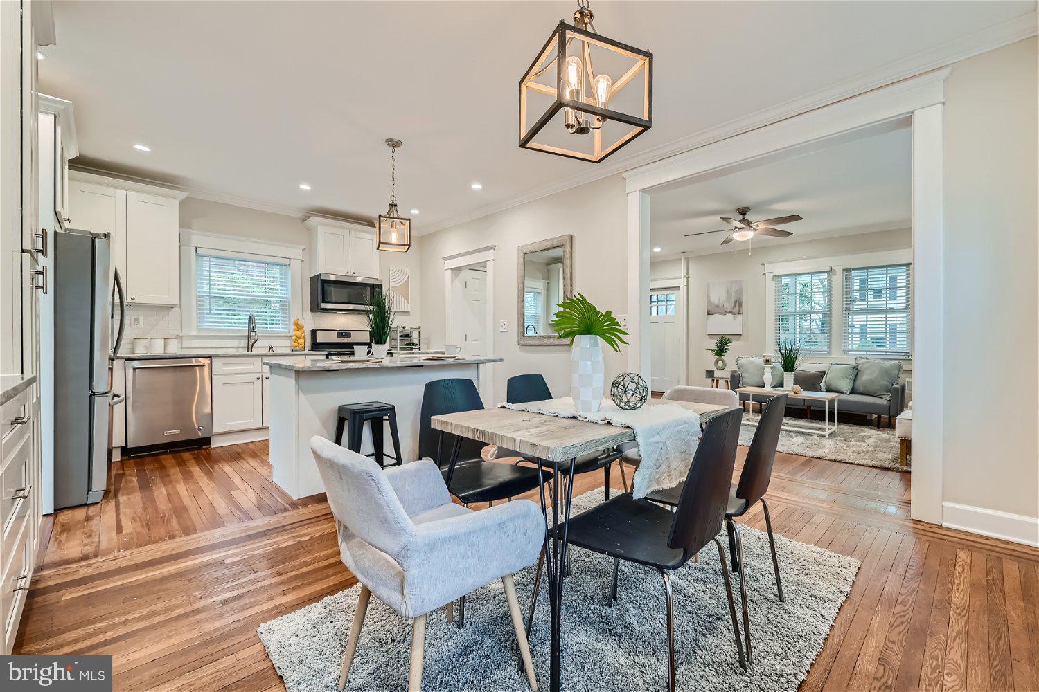 LAURAVILLE HISTORIC DISTRICT - Residential