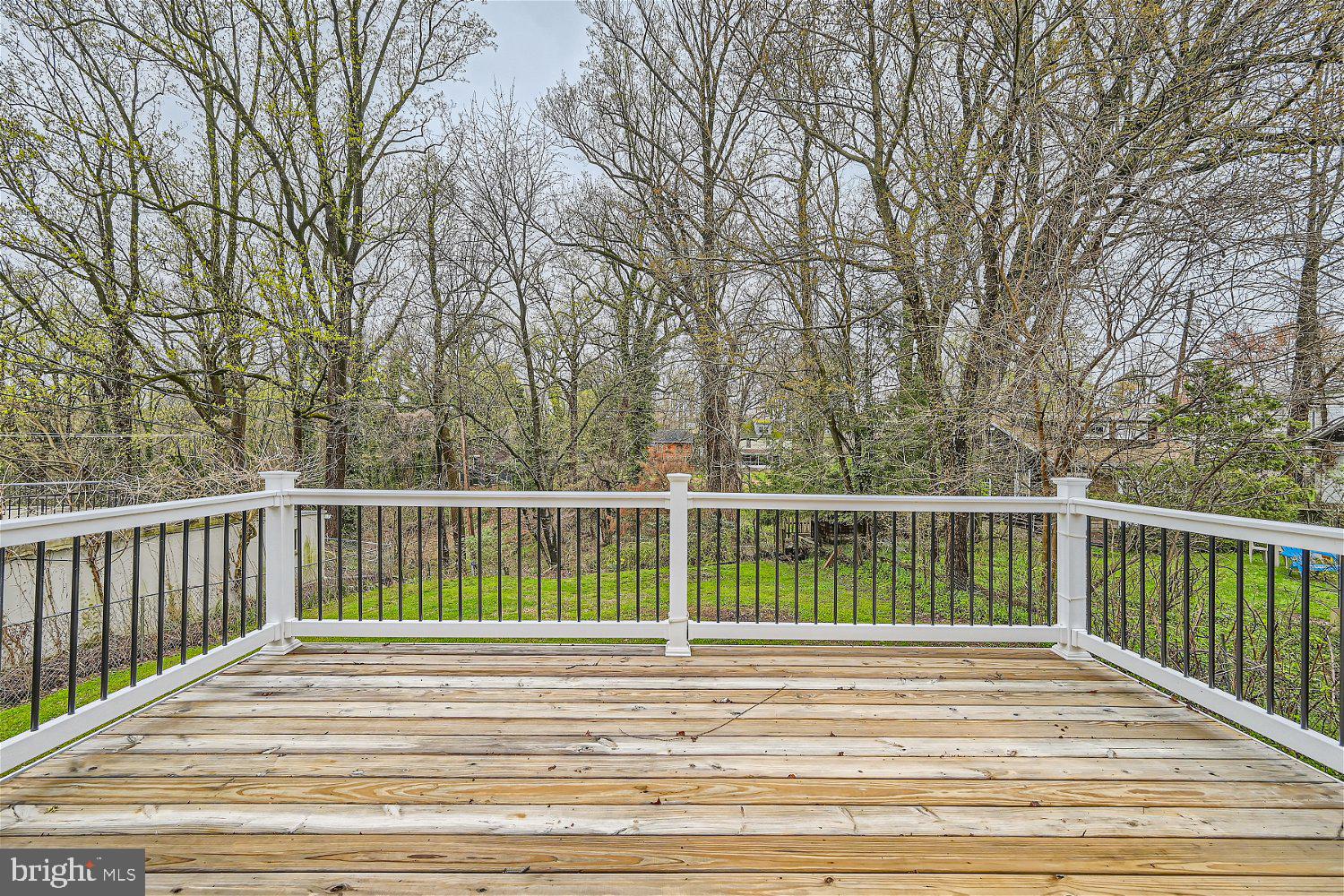 LAURAVILLE HISTORIC DISTRICT - Residential