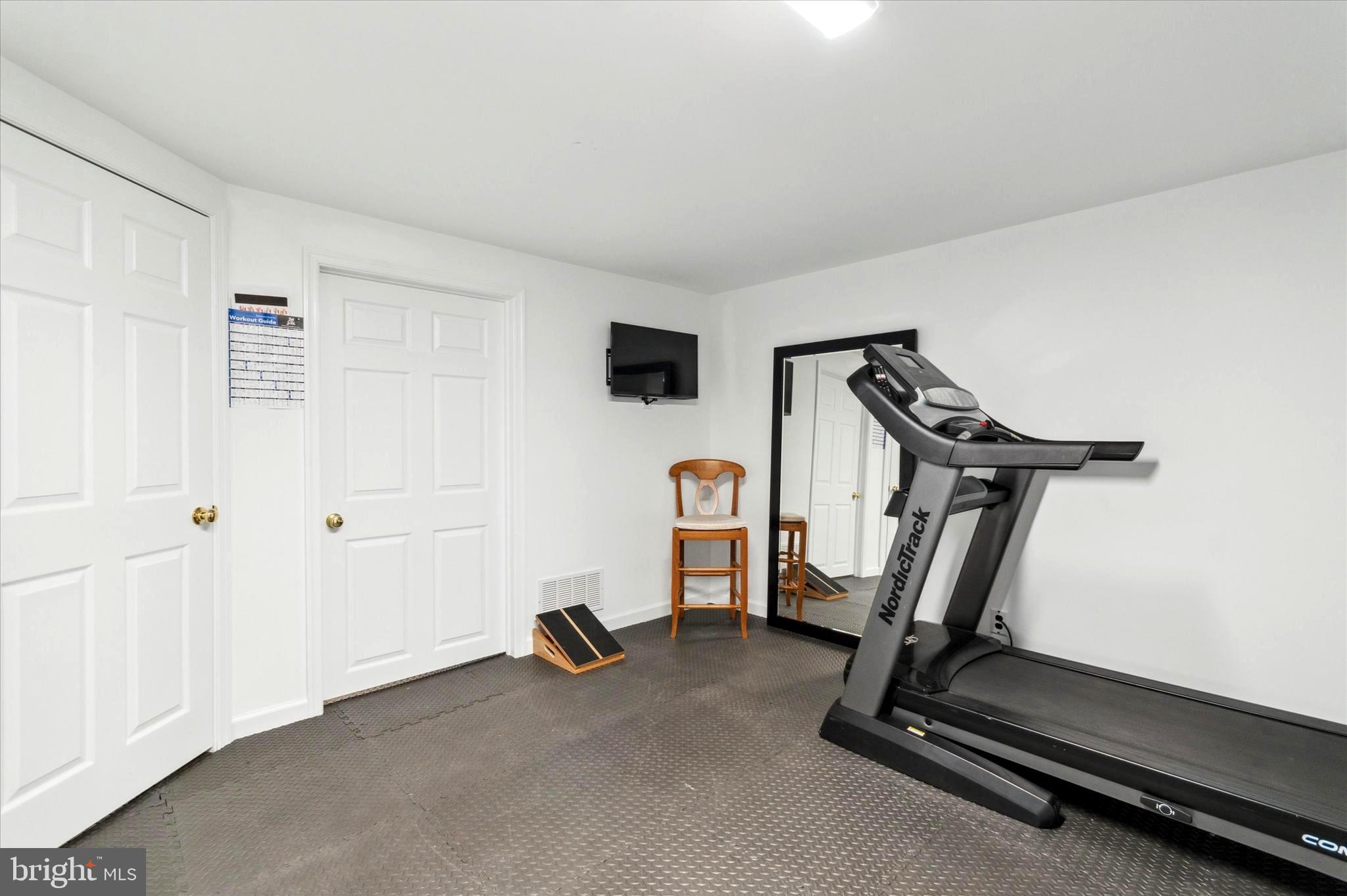 SPRING MEADOWS - Residential