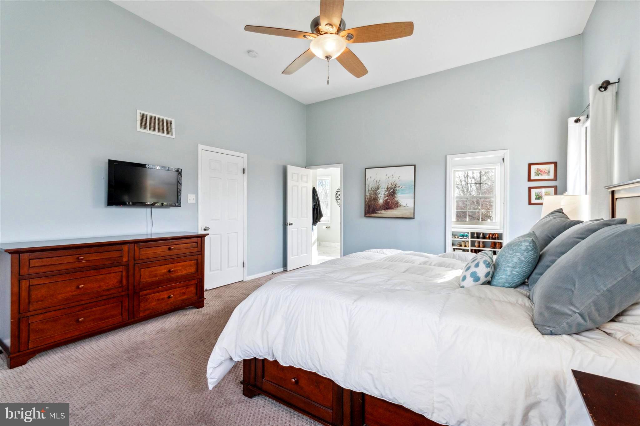 SPRING MEADOWS - Residential