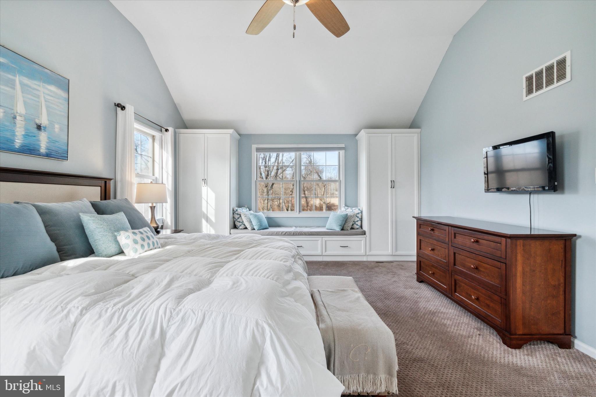 SPRING MEADOWS - Residential